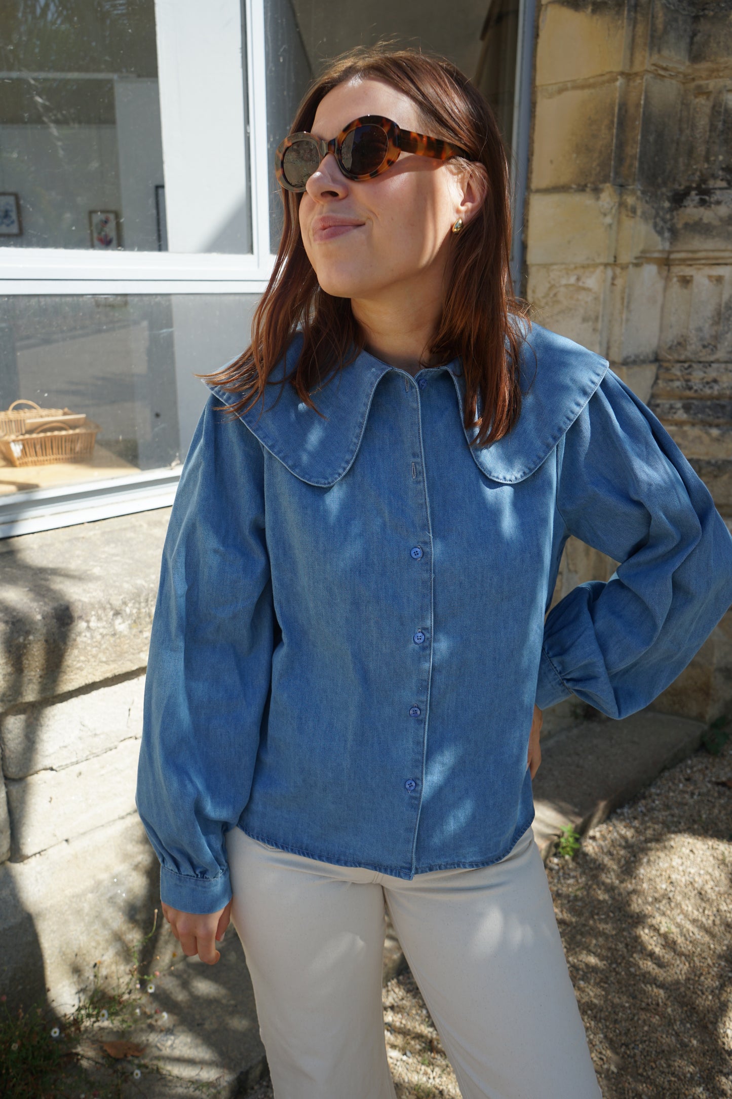 Blouse à col large denim clair Billie