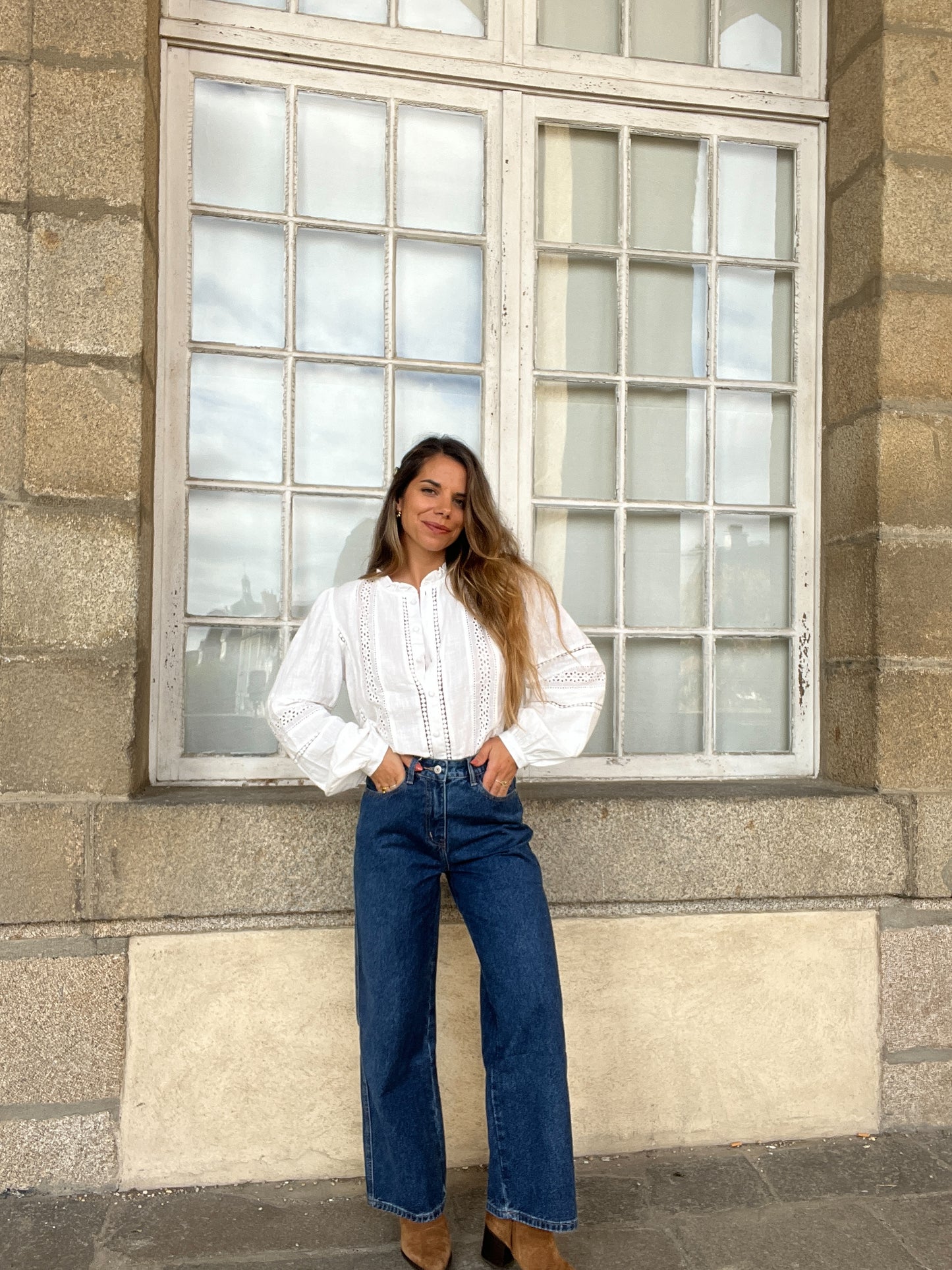 Blouse blanche avec des broderies Colombe