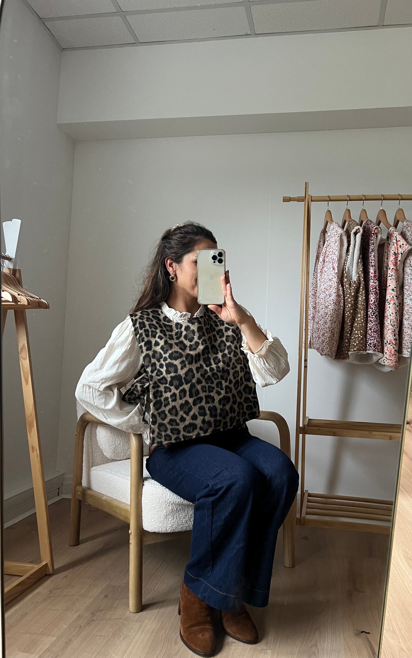 Pull sans manche avec nœuds Jeanne léopard
