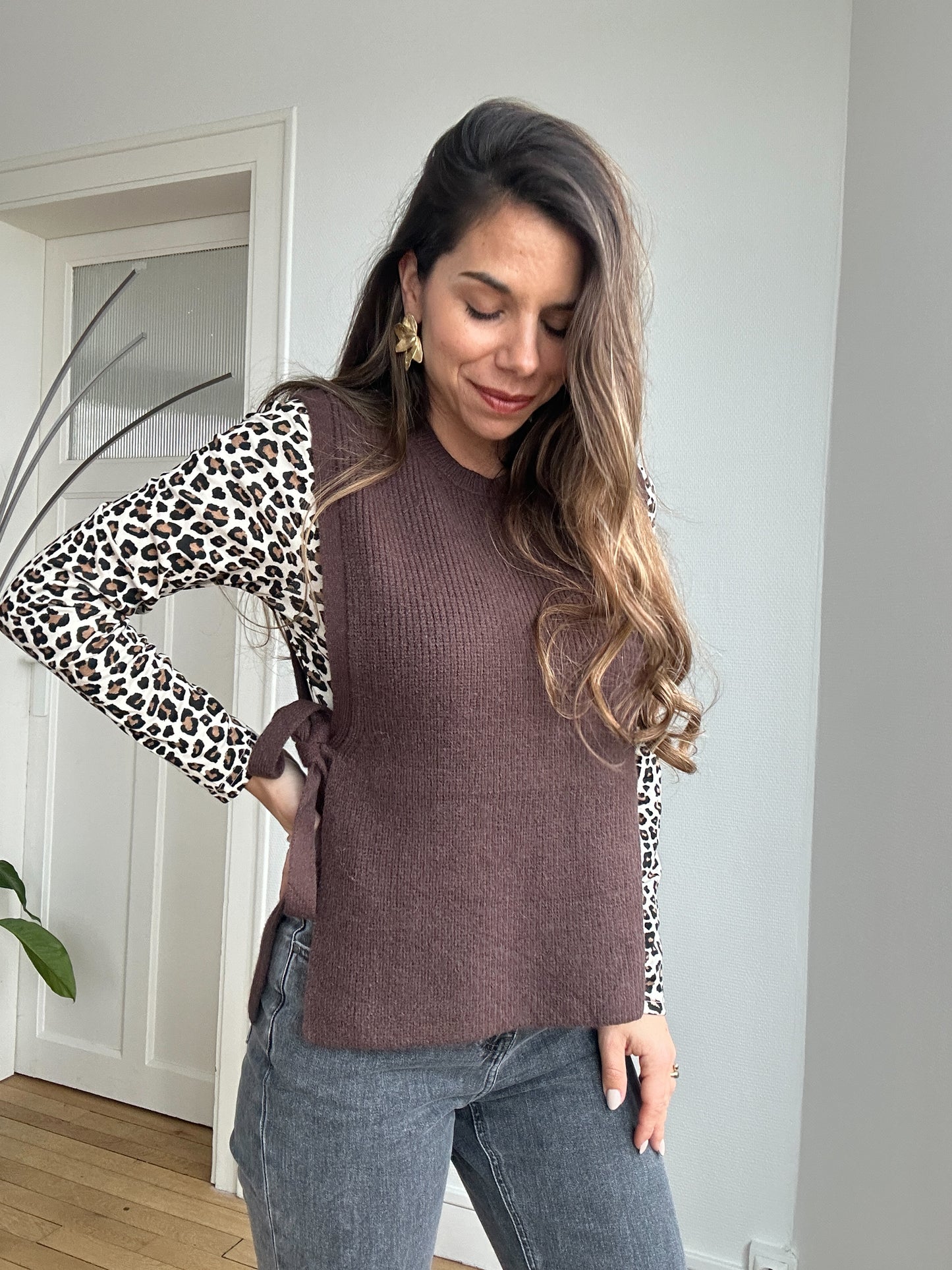 Pull sans manches à noeuds marron Valentine
