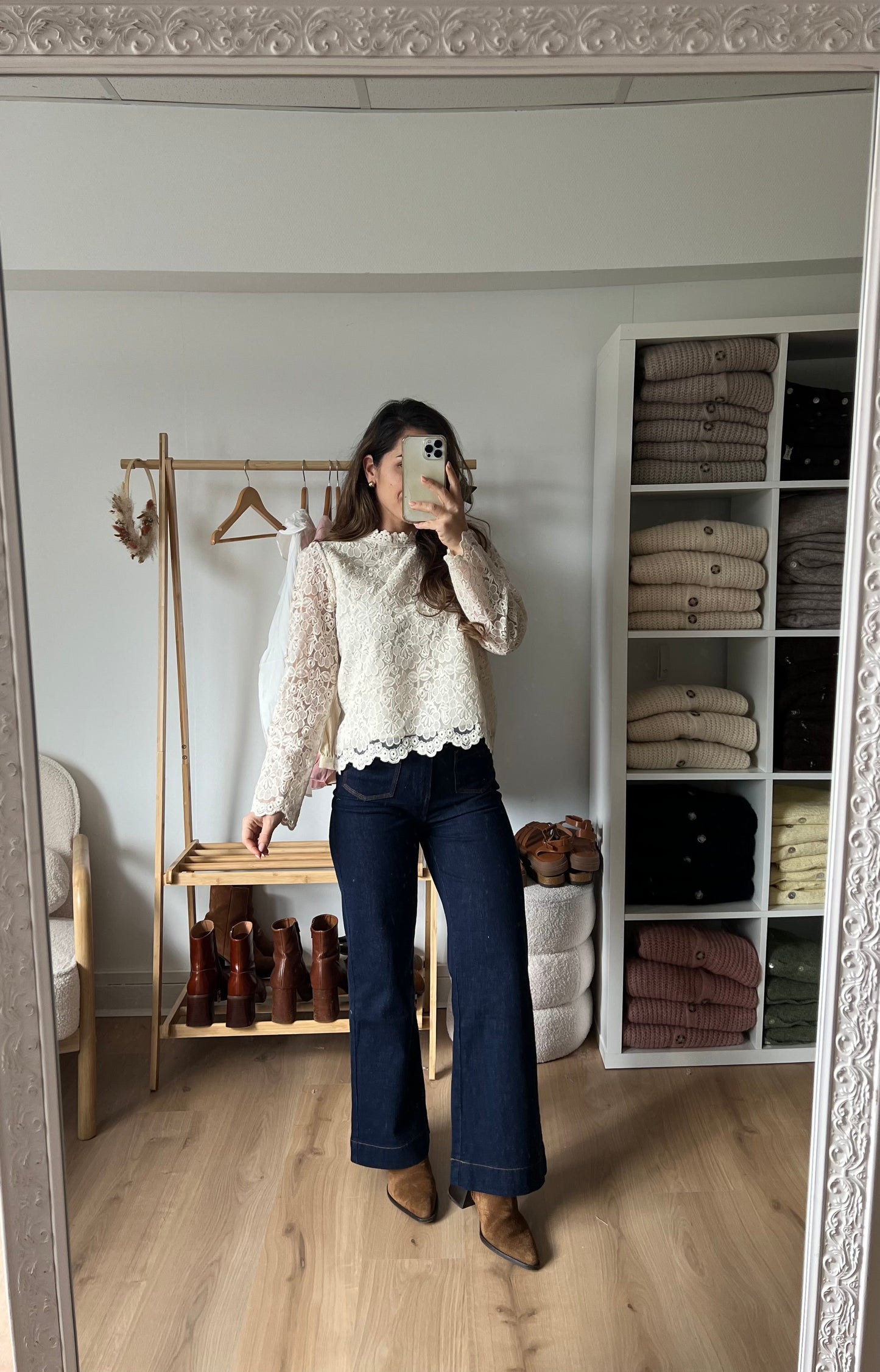 Blouse brodée fleurie Isis