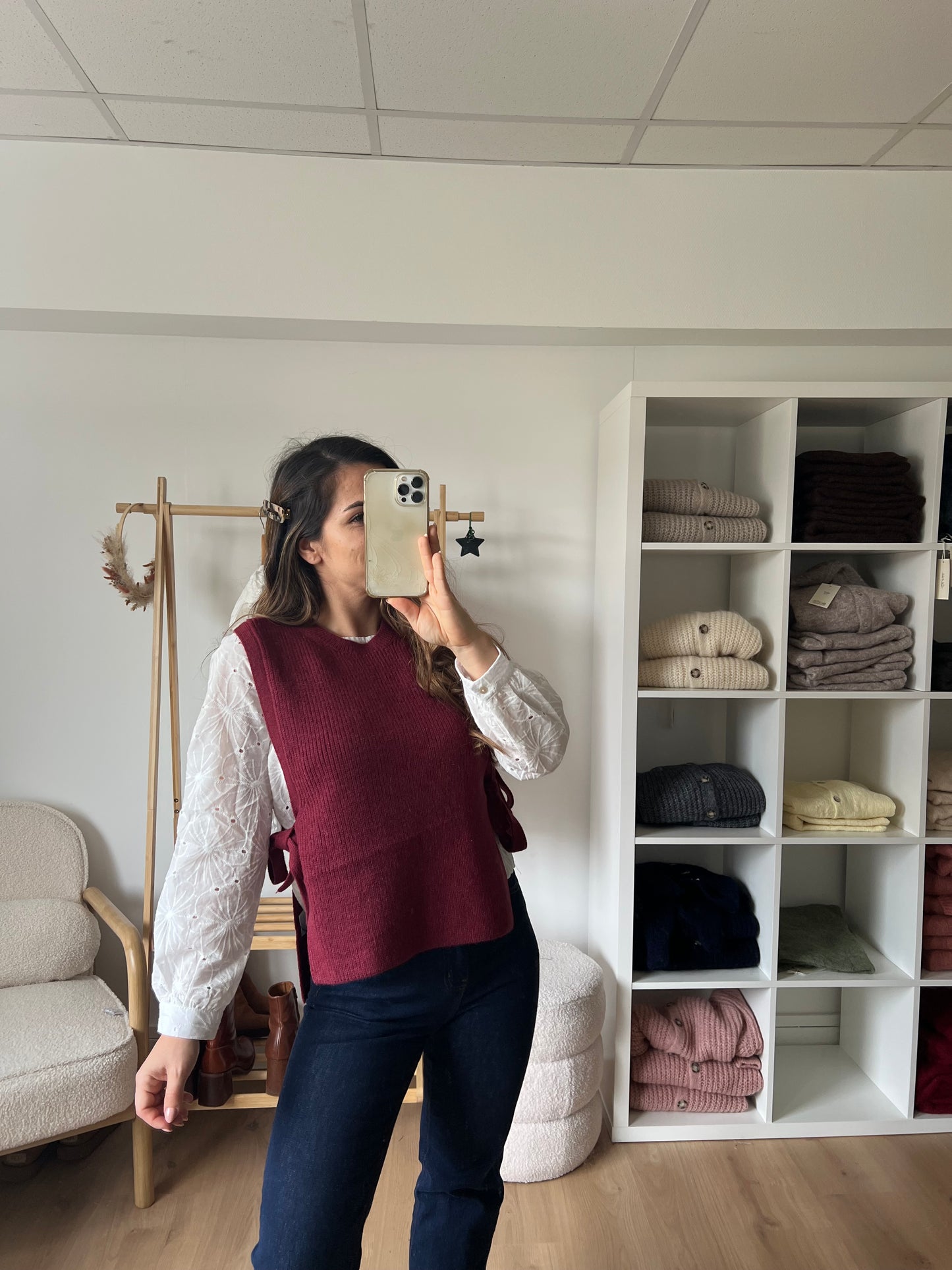 Pull sans manches à noeuds bordeaux Valentine