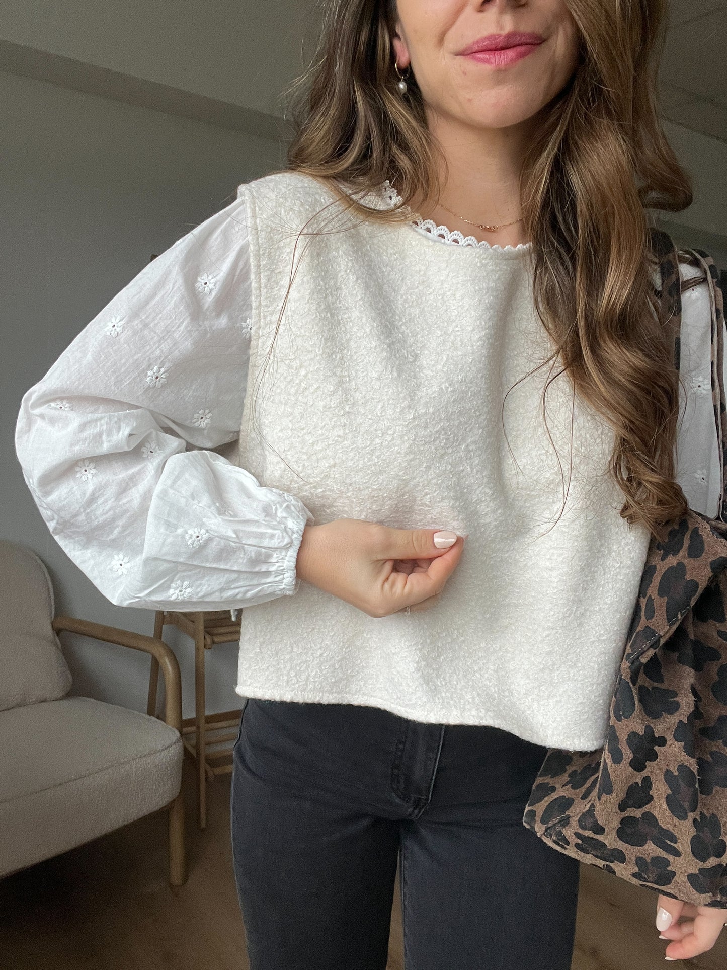 Pull sans manche avec nœuds Jeanne écru