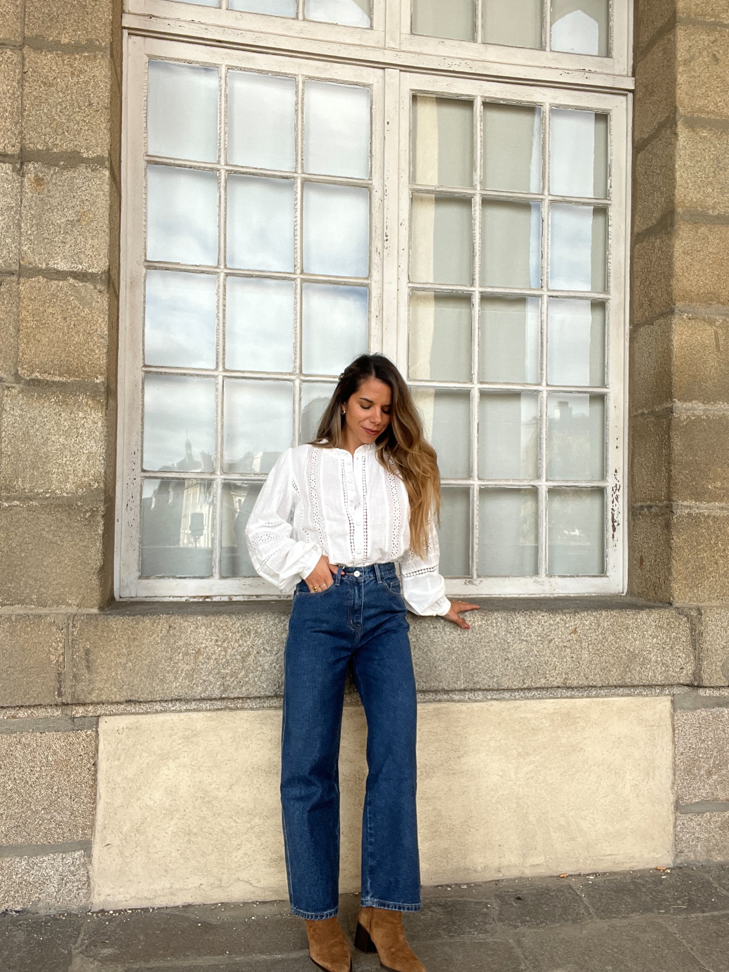 Blouse blanche avec des broderies Colombe