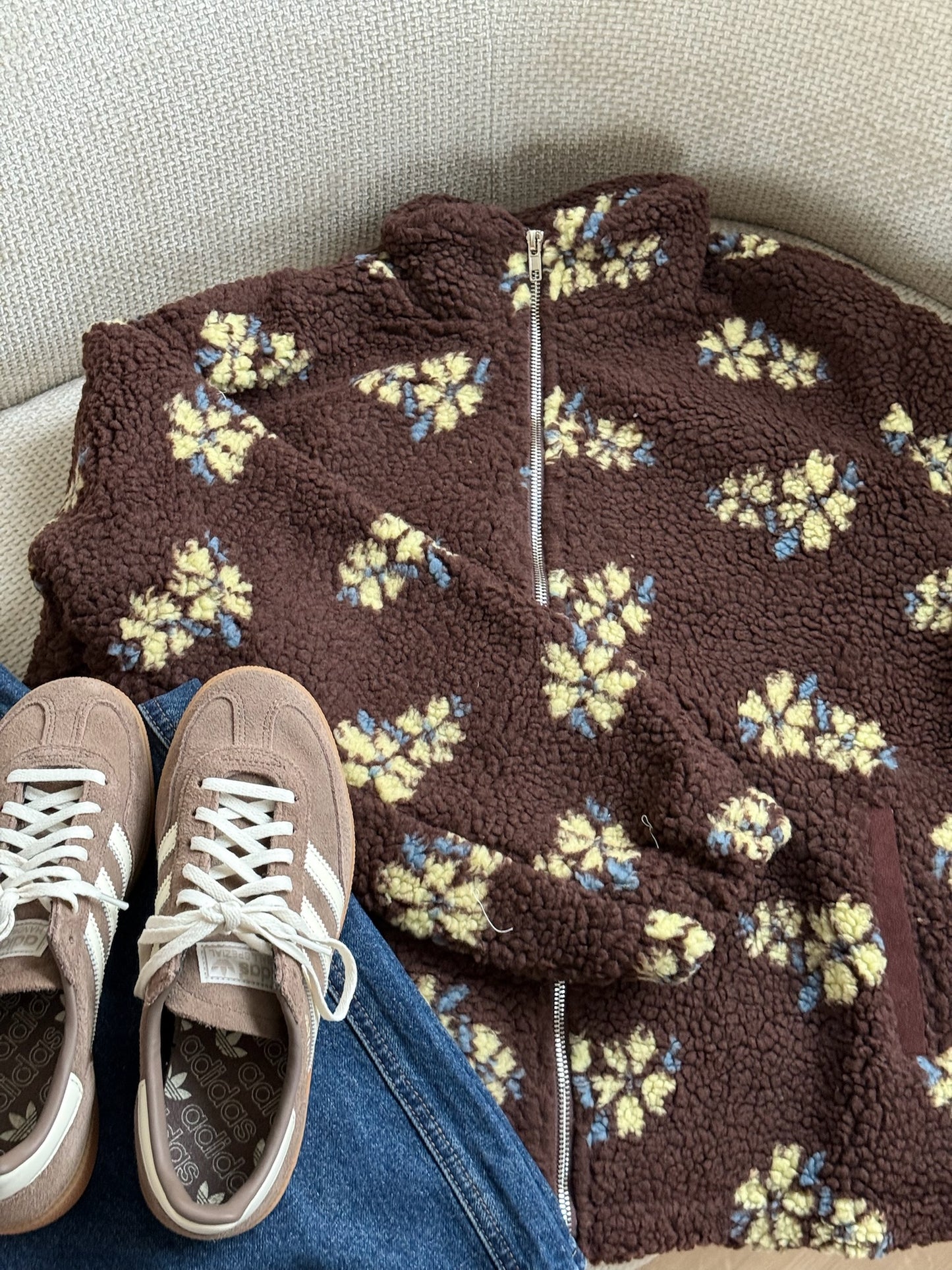 Veste moumoute fleurie chocolat Eva