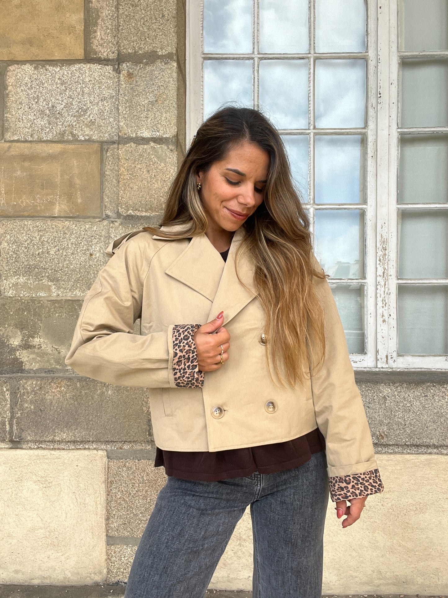 Trench court Camille léopard