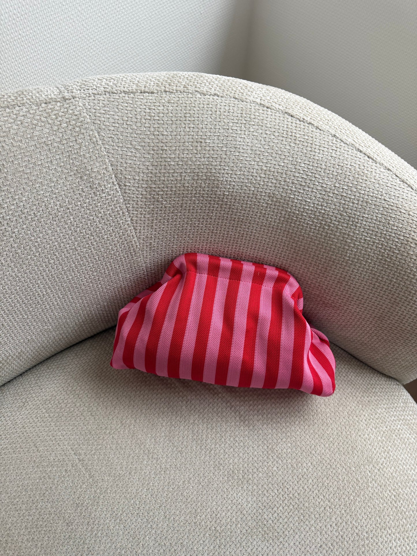 Pochette rayée Lima rouge / fuschia