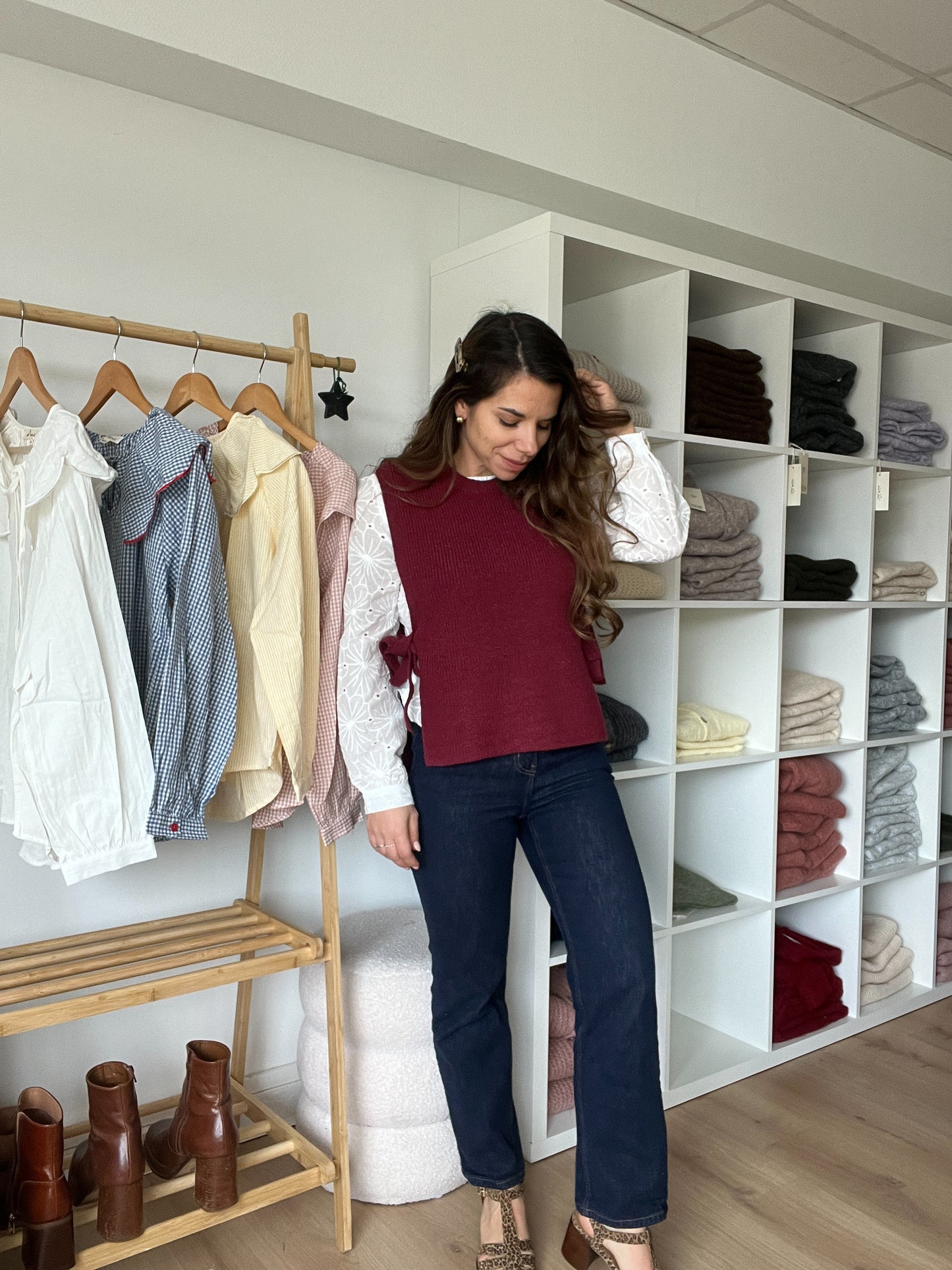 Pull sans manches à noeuds bordeaux Valentine