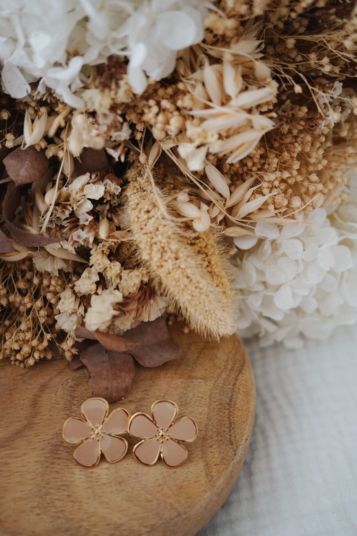 Boucles d'oreille Bloomie beige