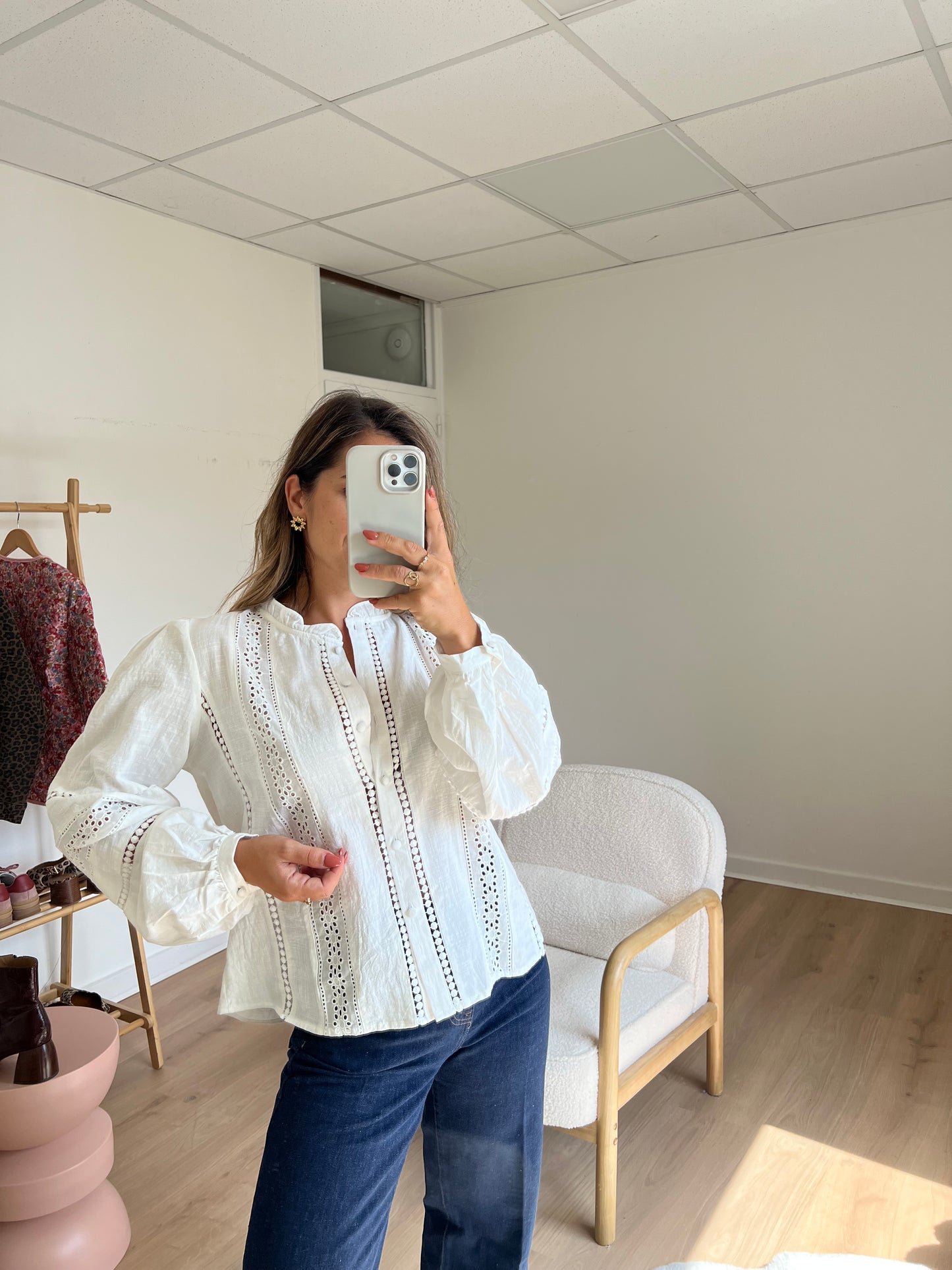 Blouse blanche avec des broderies Colombe