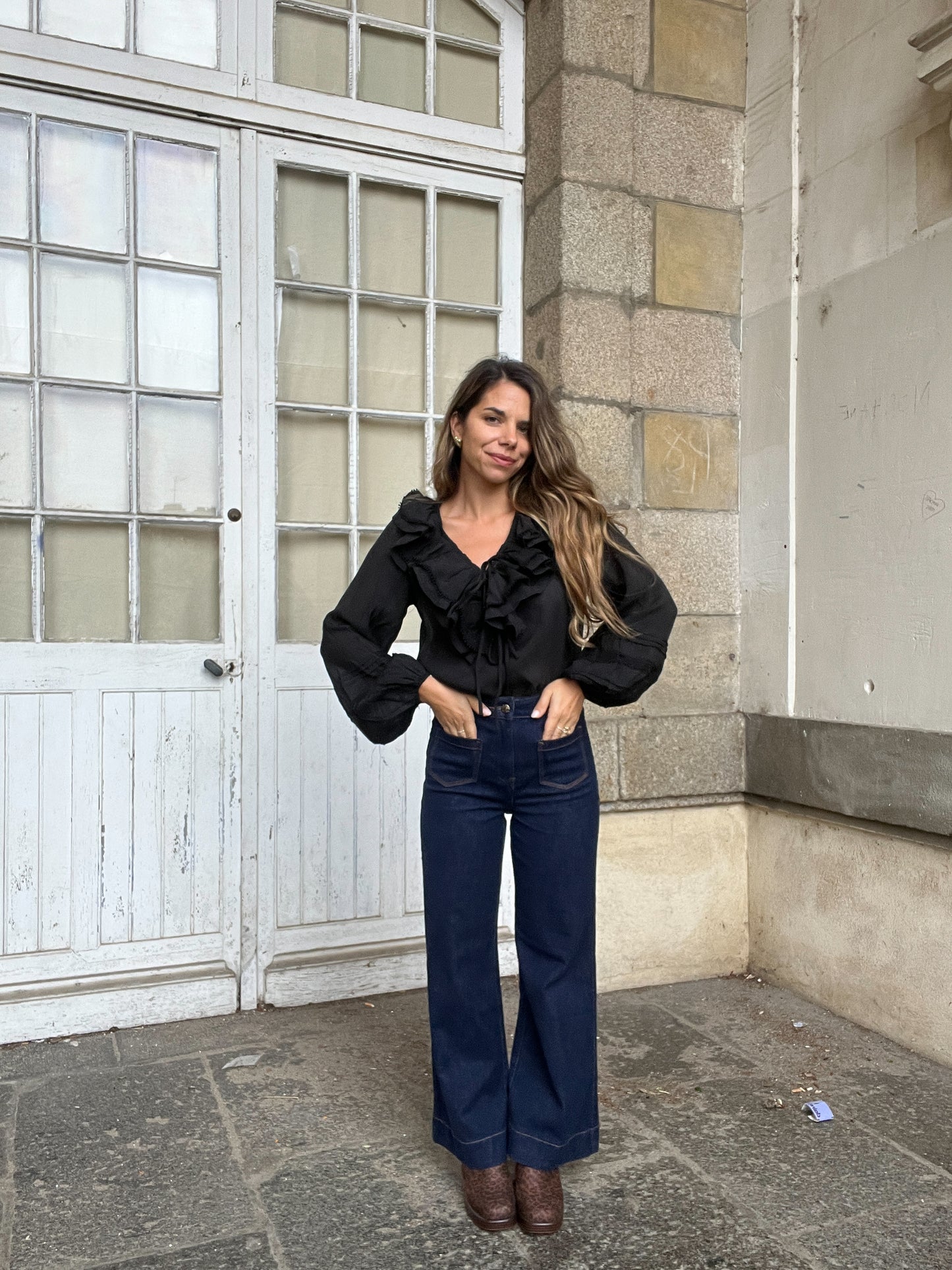 Blouse bohème volantée noire Hazel