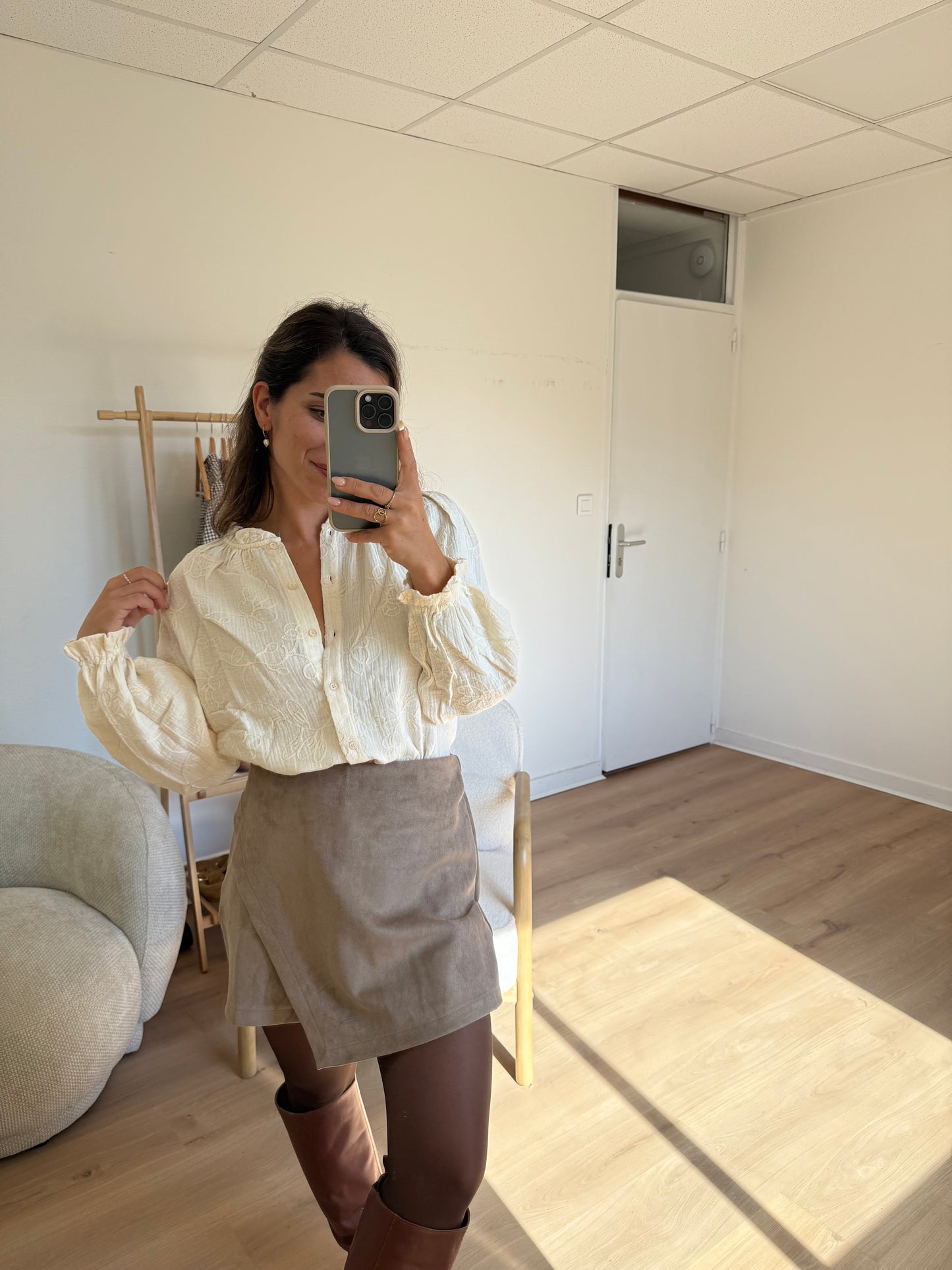 Jupe short en suédine Selena