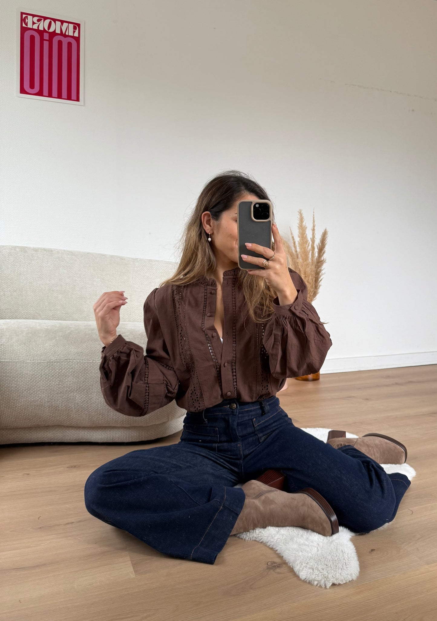 Blouse marron avec des broderies Colombe