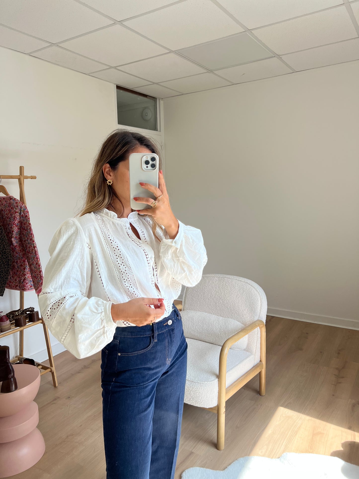 Blouse blanche avec des broderies Colombe