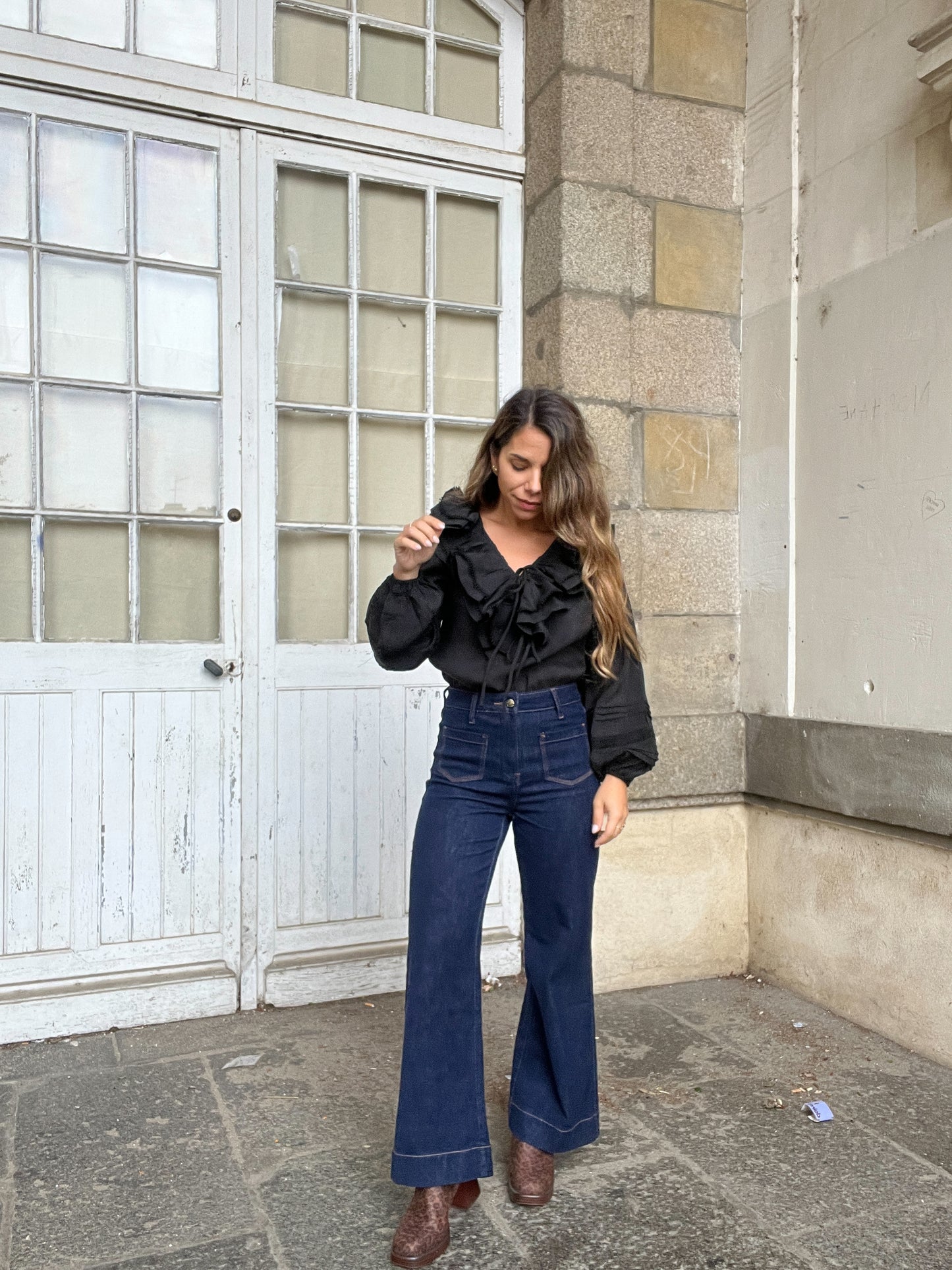 Blouse bohème volantée noire Hazel
