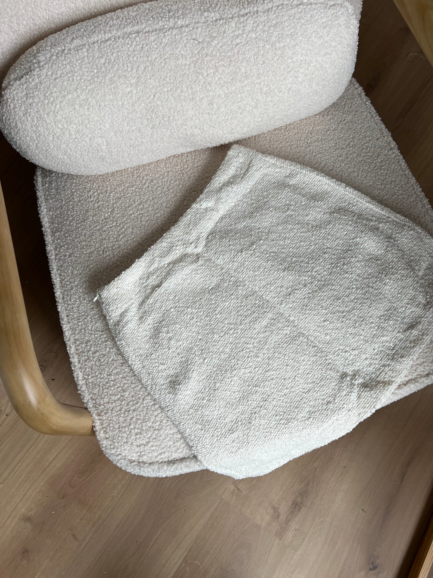 Jupe Blanche en bouclette