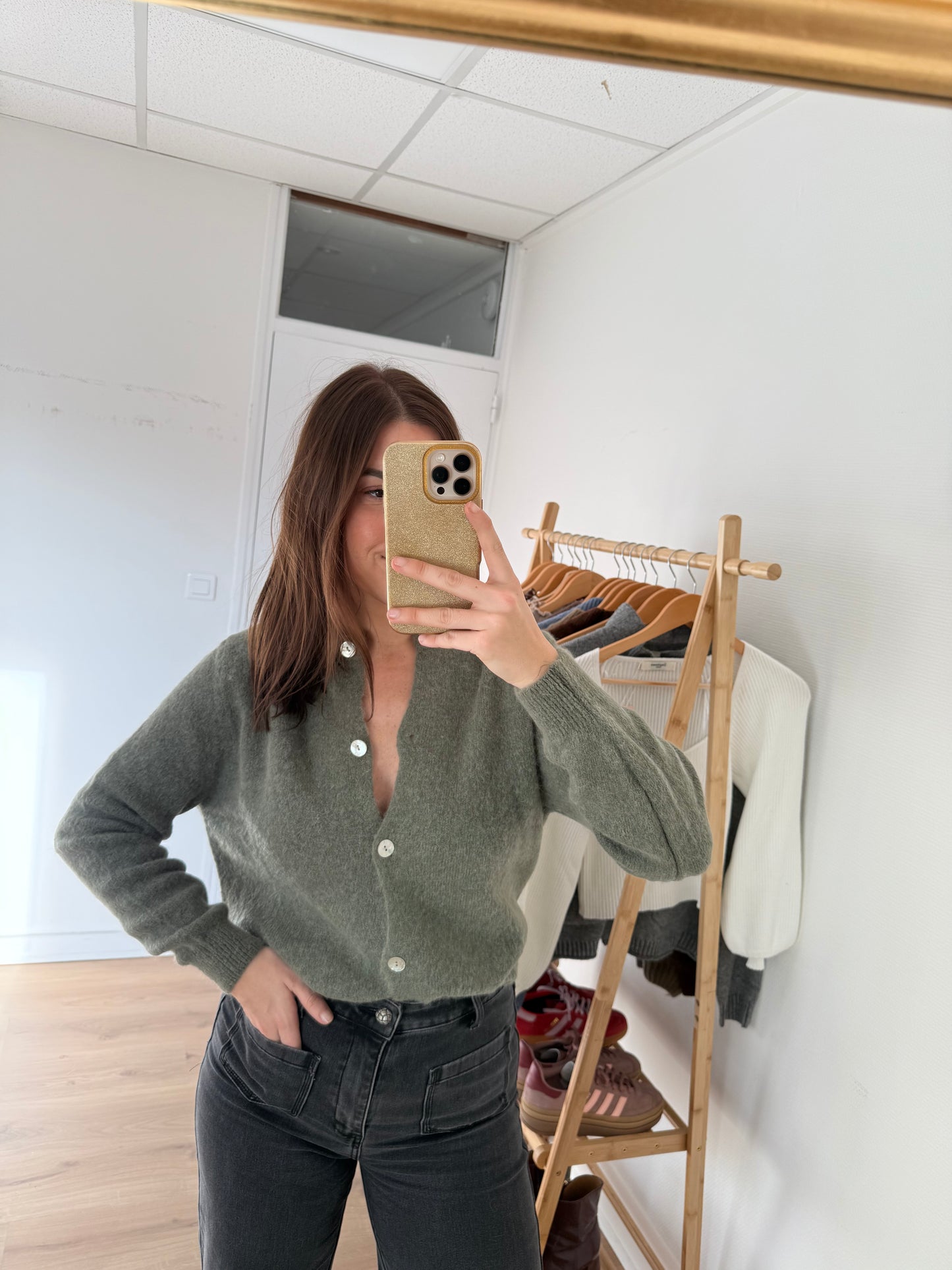 Maille en laine Léonie olive