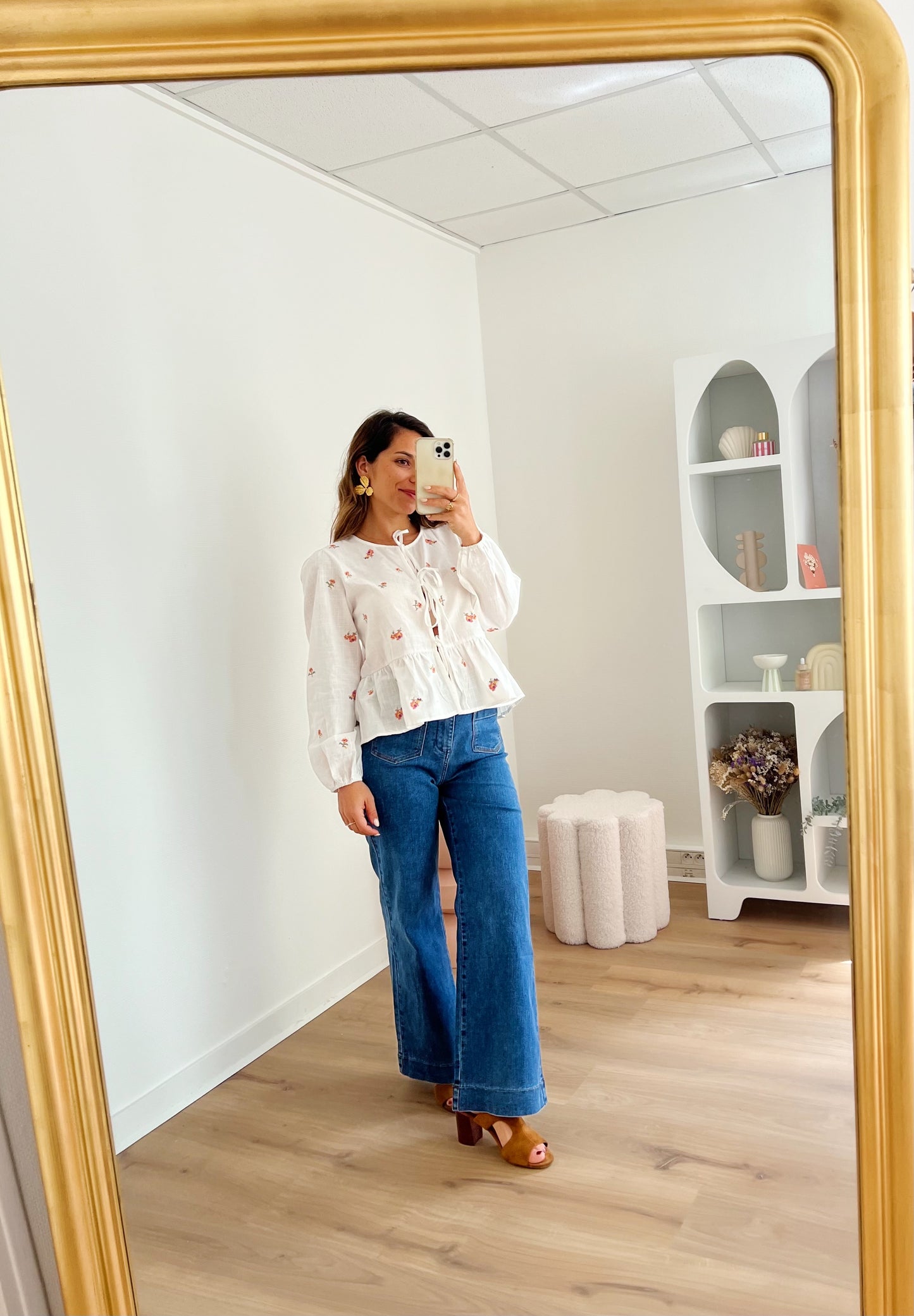 Blouse brodée à noeuds Silvia
