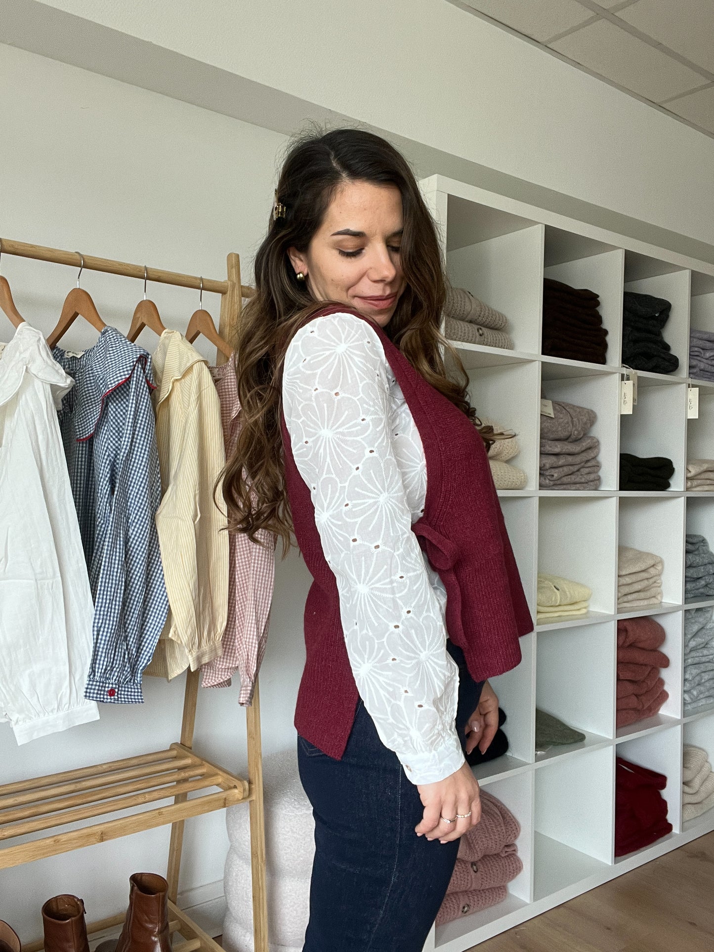 Pull sans manches à noeuds bordeaux Valentine