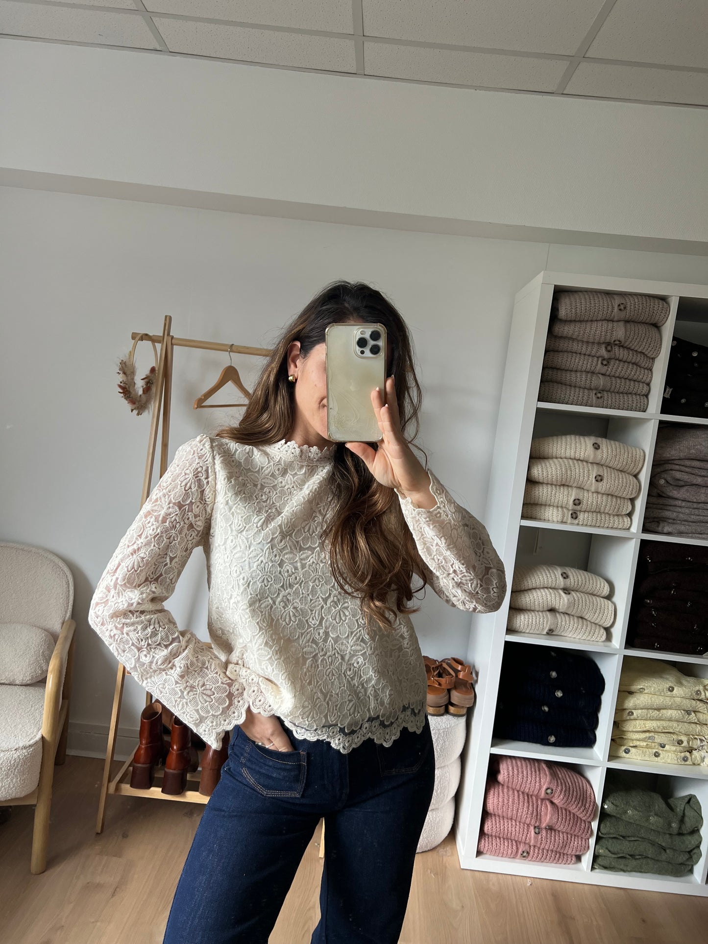 Blouse brodée fleurie Isis