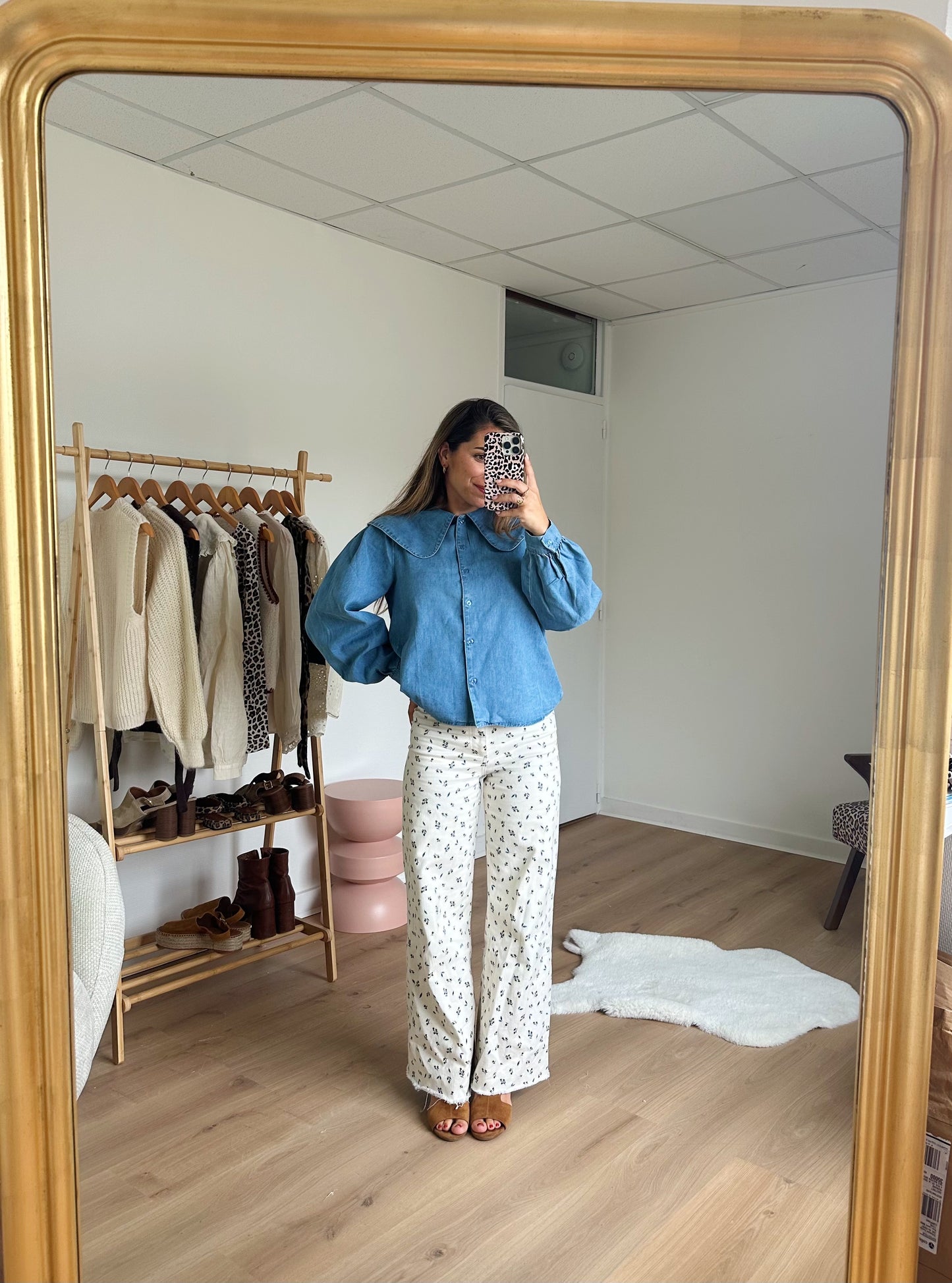 Blouse à col large denim clair Billie