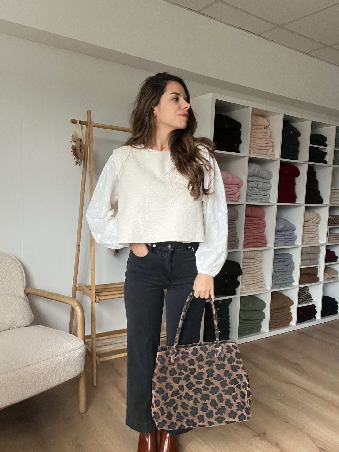 Pull sans manche avec nœuds Jeanne écru