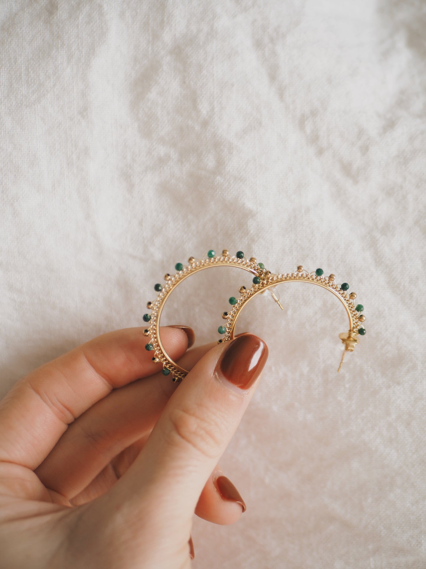 Boucles d’oreilles créoles vertes Sola