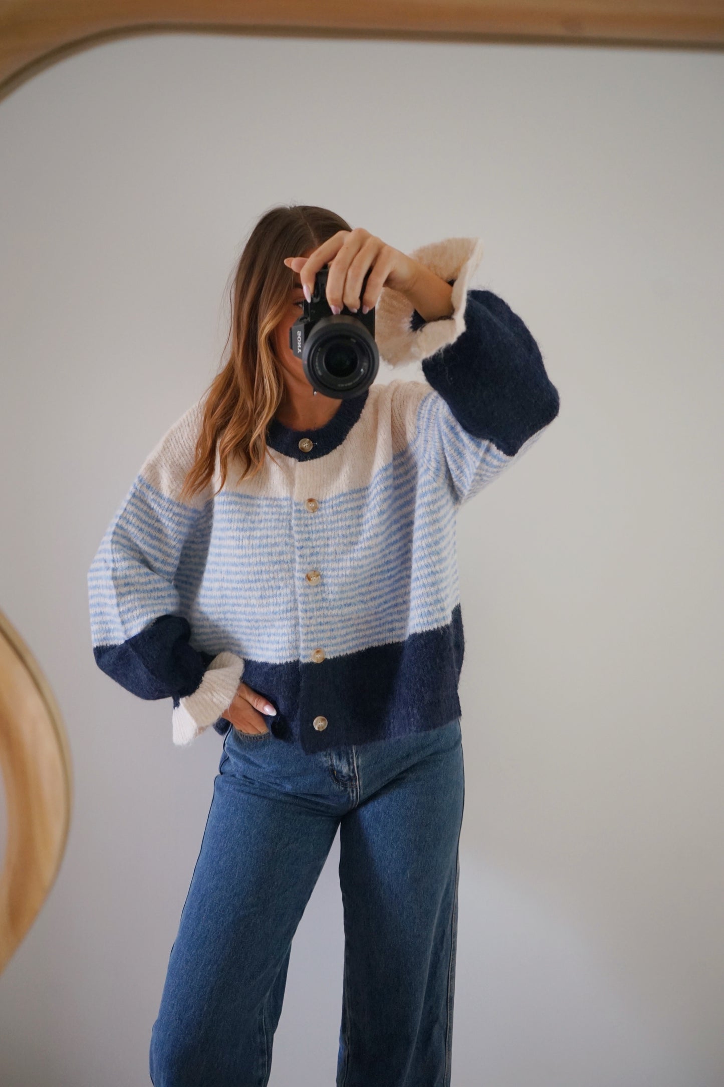 Cardigan Marisol blanc rayé bleu marine