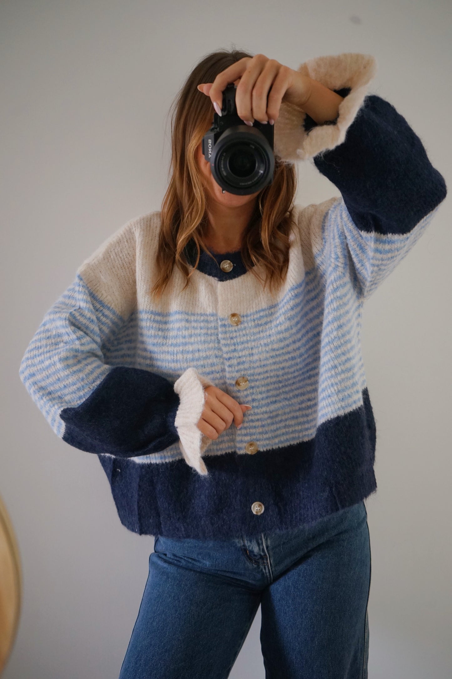 Cardigan Marisol blanc rayé bleu marine