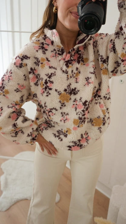 Pull moumoute fleurie Gina