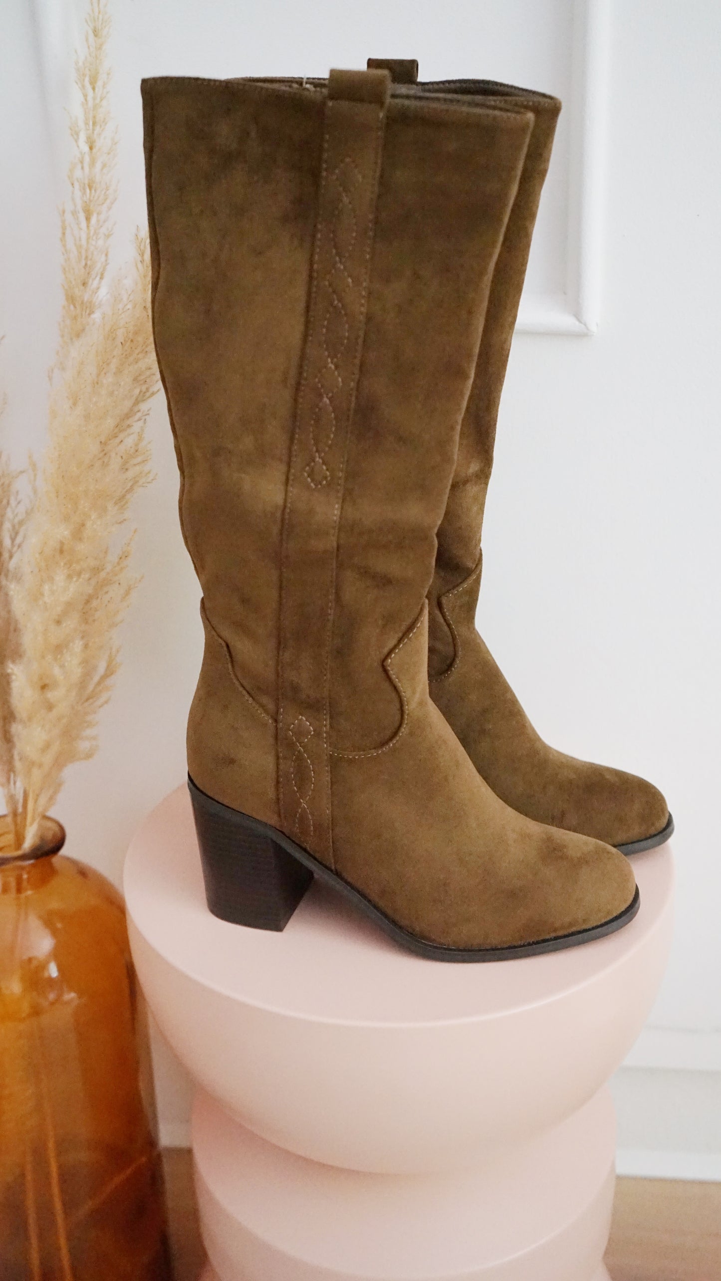 Bottes en suédine Léane marron clair
