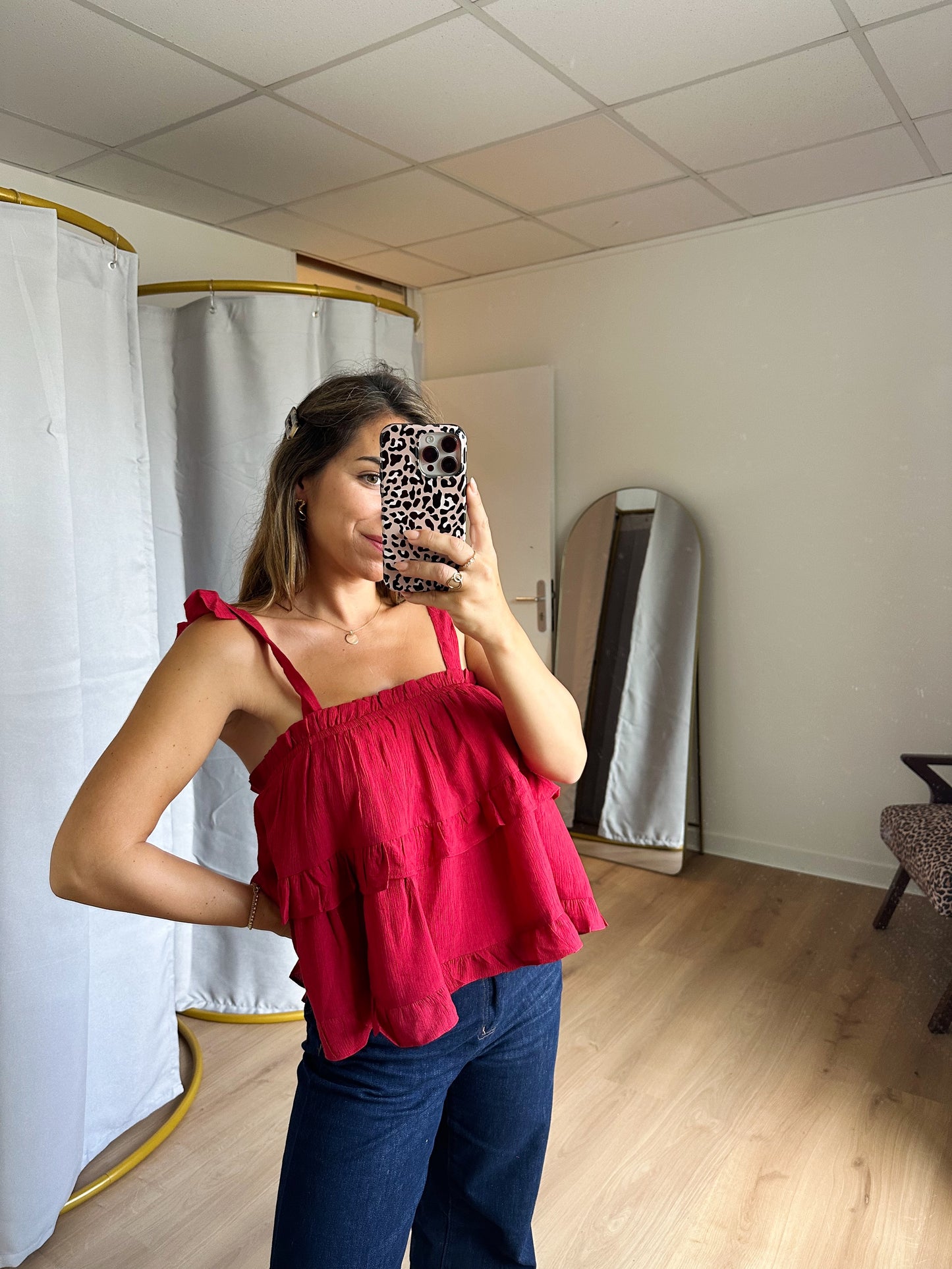 Top volanté rouge Isis