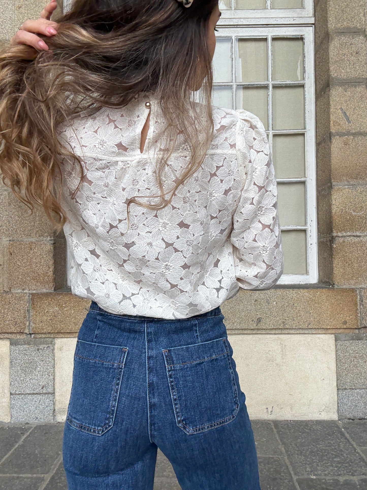 Blouse en dentelle écrue Alma