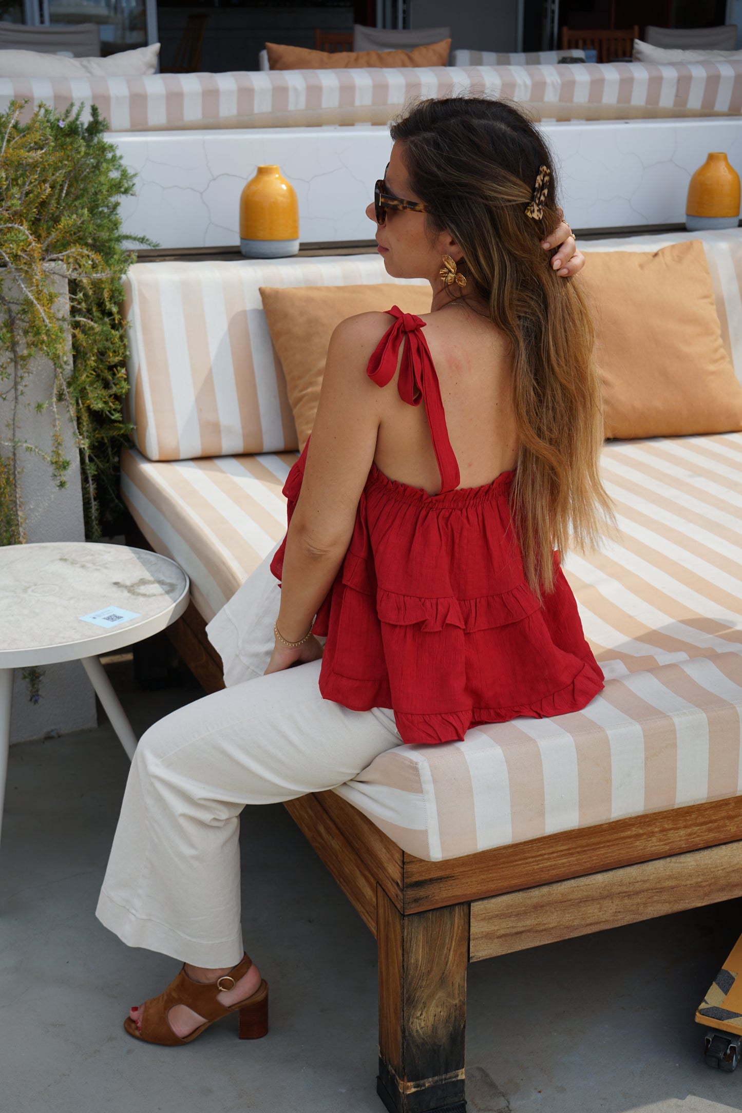 Top volanté rouge Isis