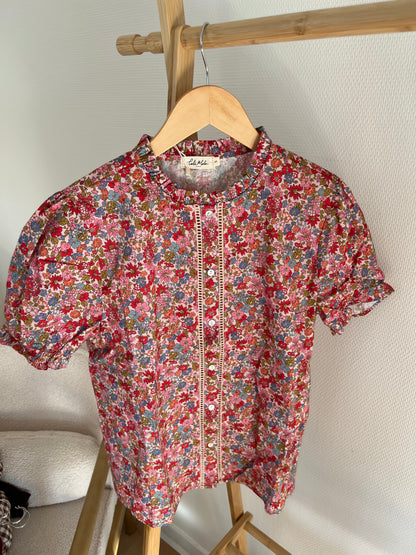 Blouse fleurie à manches courtes