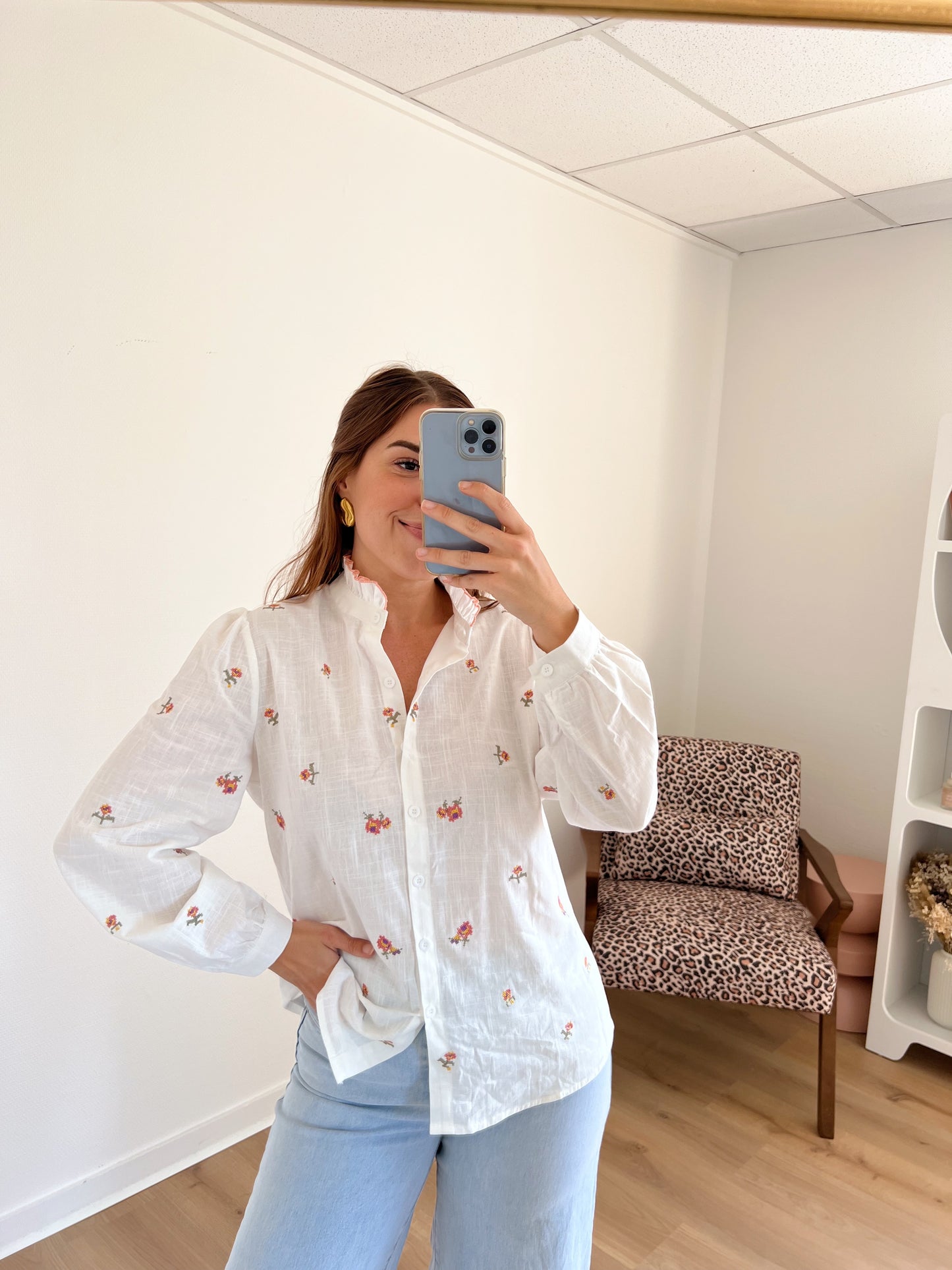 Chemise écrue à fleurs brodée Esmée