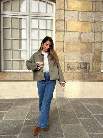 Trench court Dalia kaki