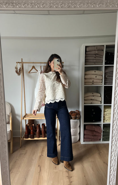 Blouse brodée fleurie Isis