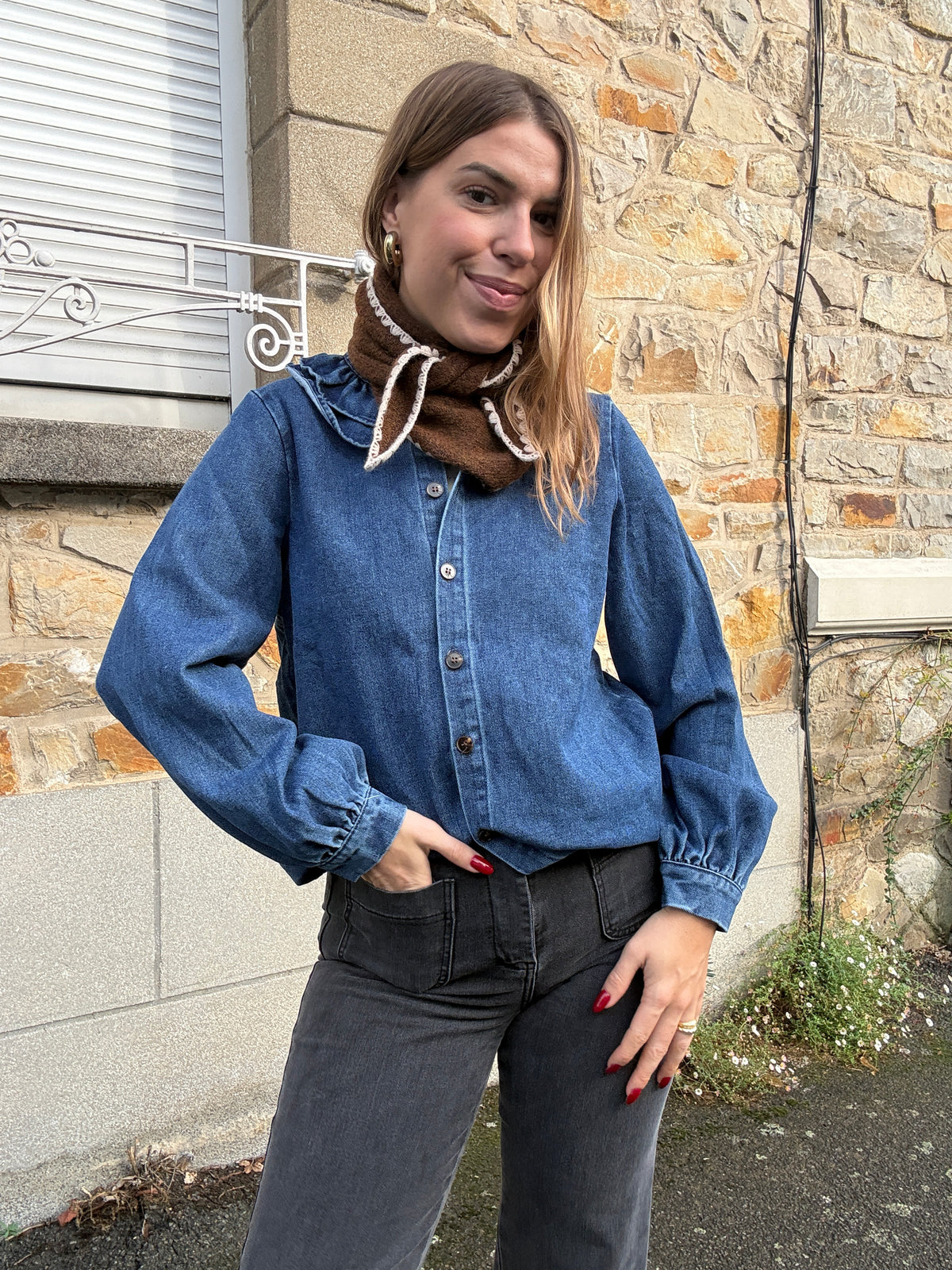 Bandana marron à bordures festonnées