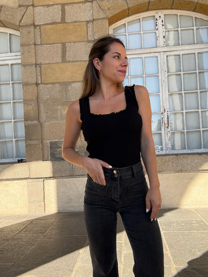 Top nora noir