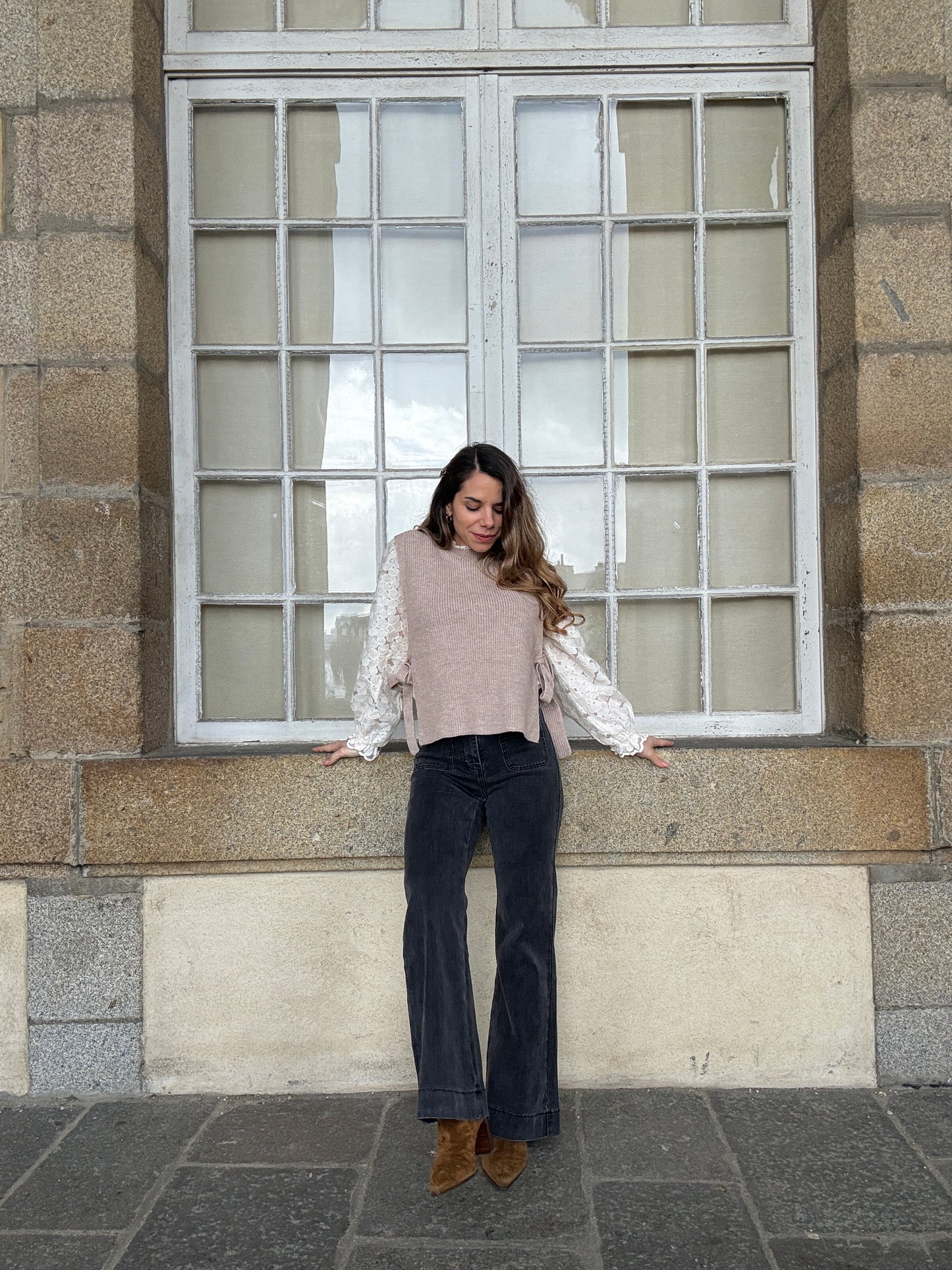 Pull sans manches à noeuds taupe Valentine