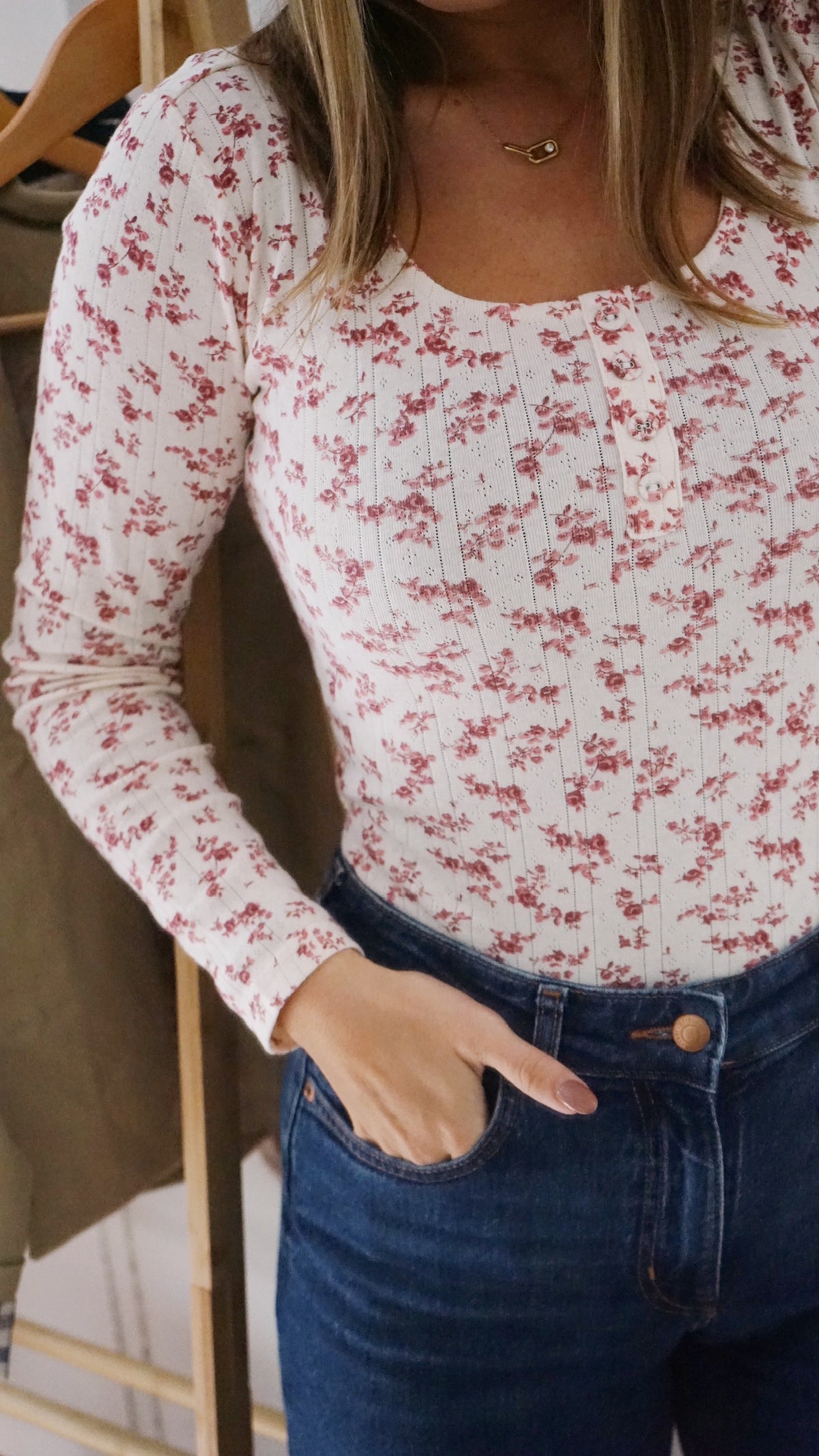 Top Gloria à fleurs bordeaux