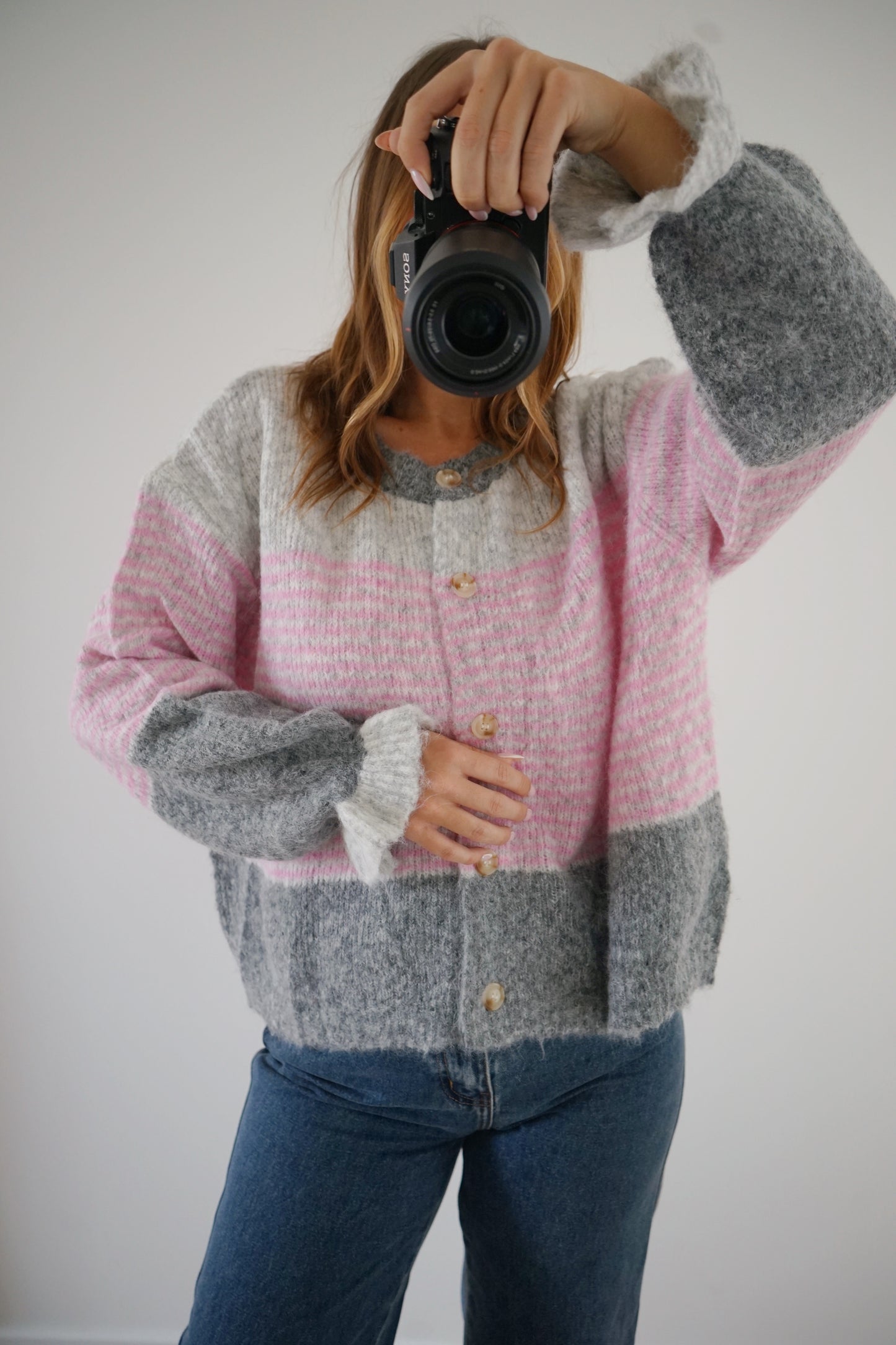 Cardigan Marisol Gris rayé rose