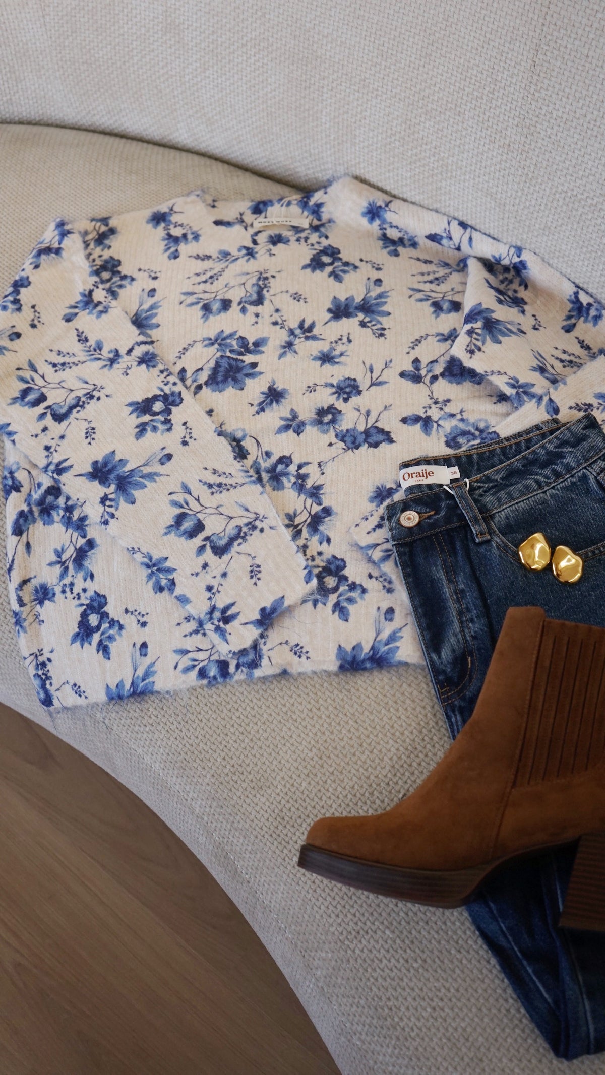 Pull Capucine à fleurs bleues