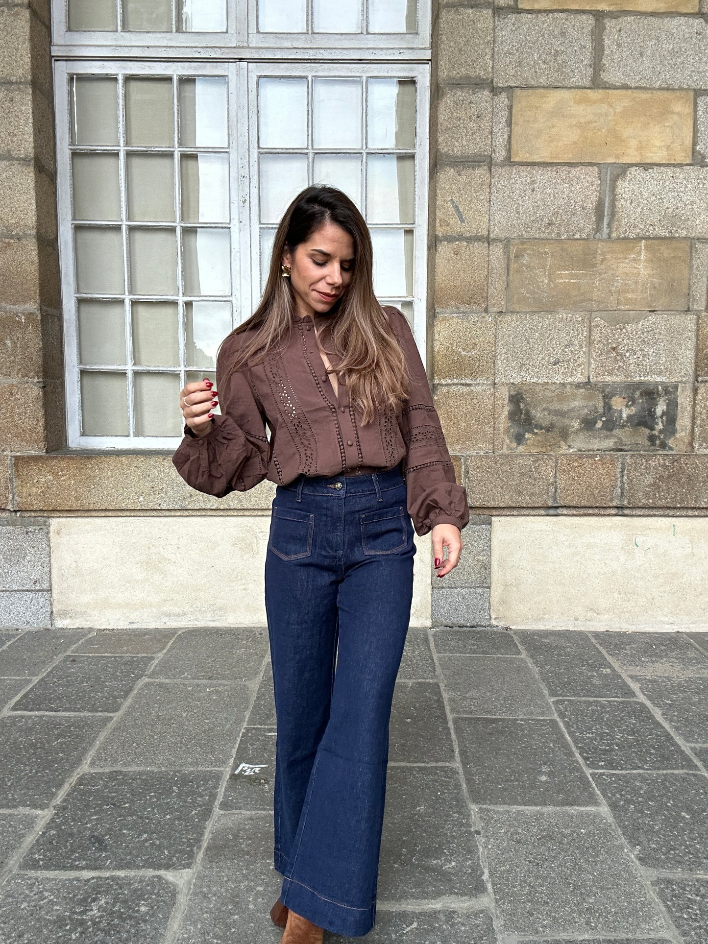Blouse marron avec des broderies Colombe