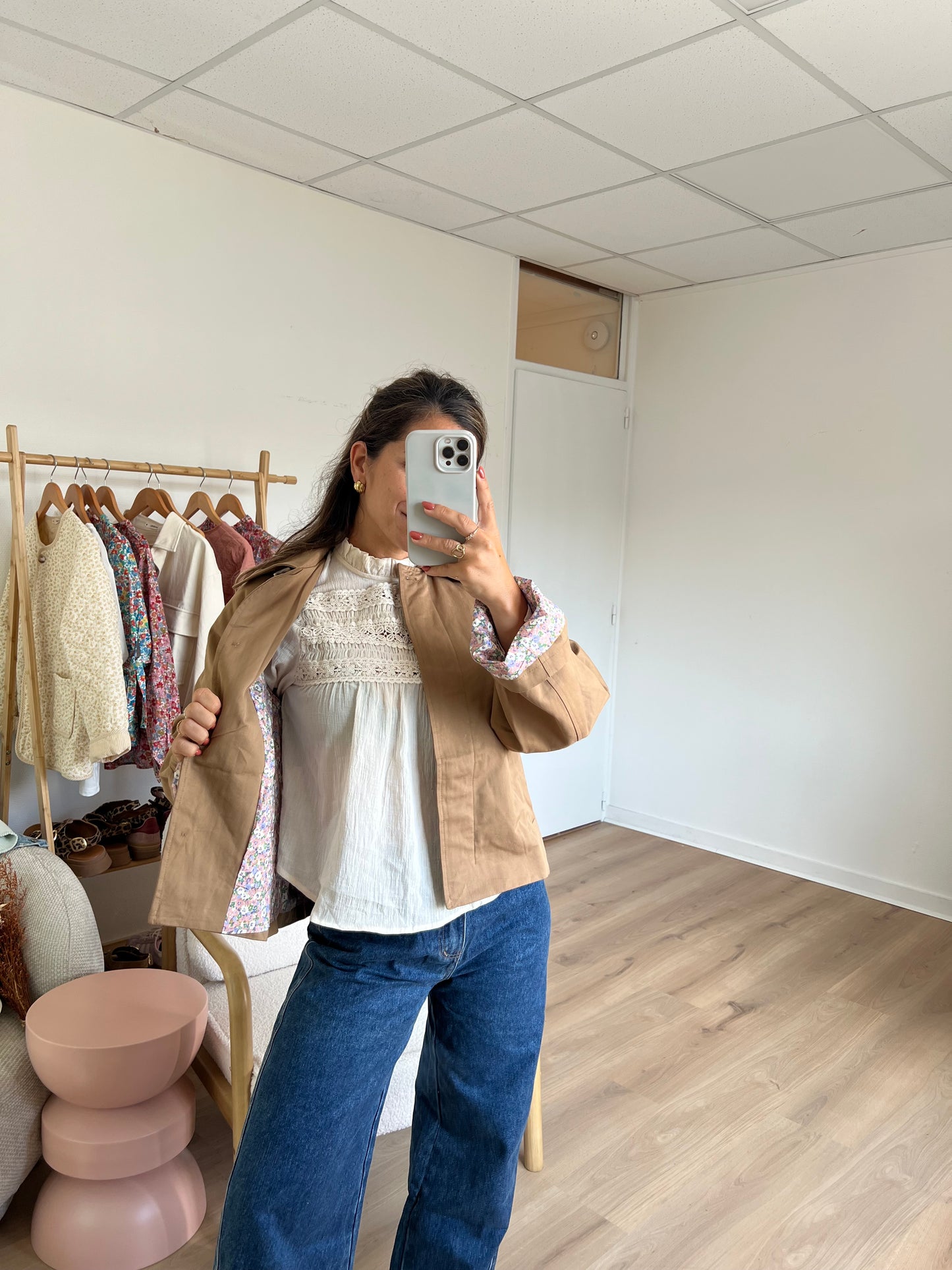 Veste trench Edith à fleurs camel