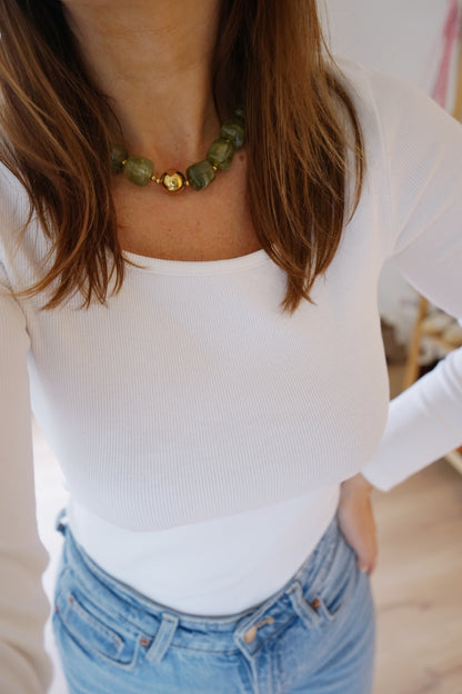 Collier Perle olive