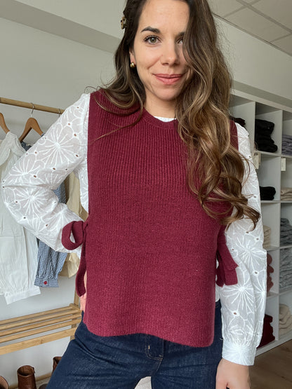 Pull sans manches à noeuds bordeaux Valentine