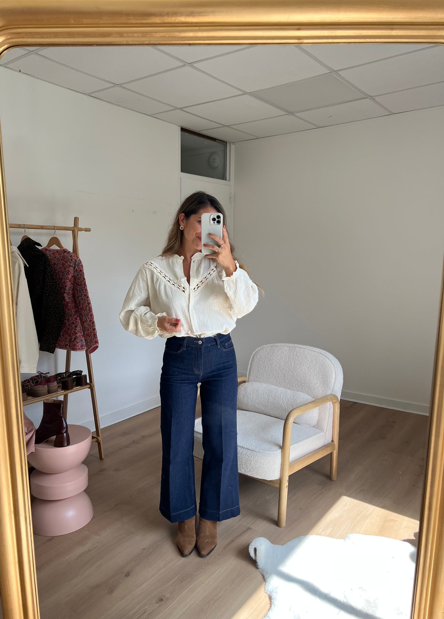 Blouse brodée écrue Angèle