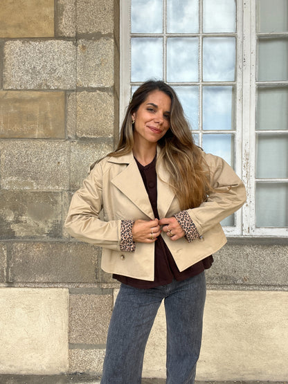 Trench court Camille léopard